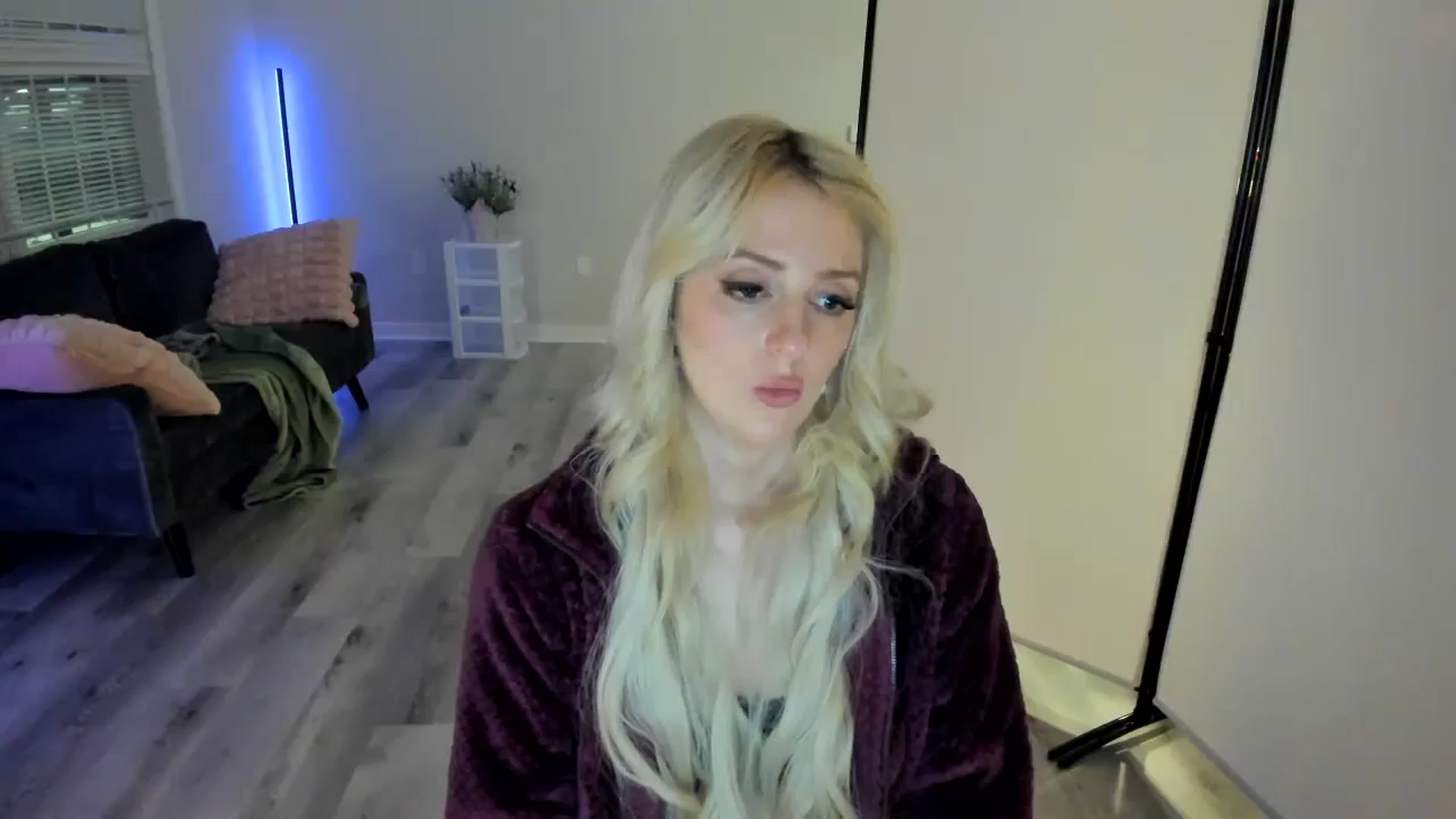 Gallery image thumbnail from Milk_Party's myfreecams stream on, 05/07/2024, 05:12 image 17 of 20