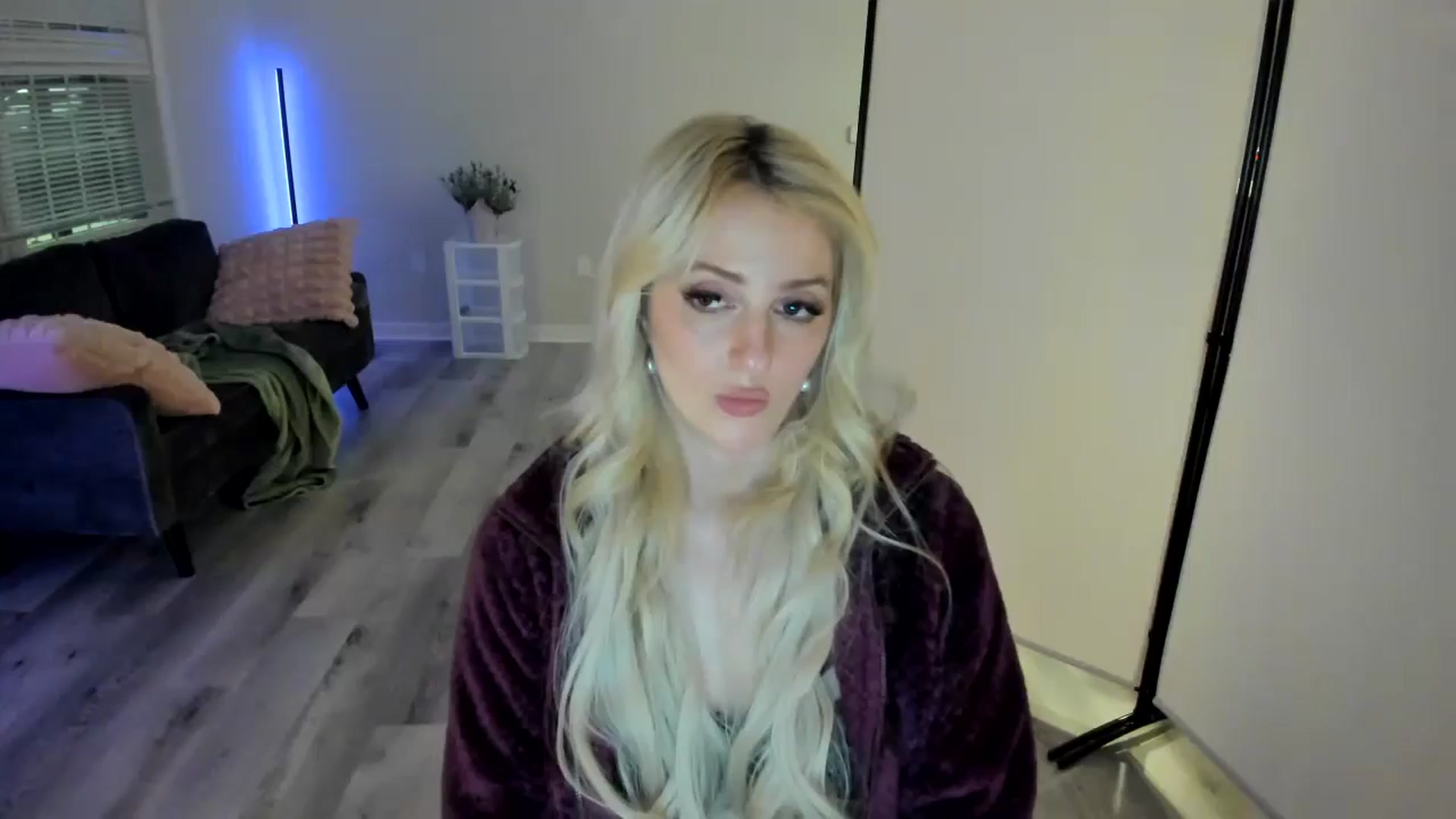Gallery image thumbnail from Milk_Party's myfreecams stream on, 05/07/2024, 05:12 image 14 of 20