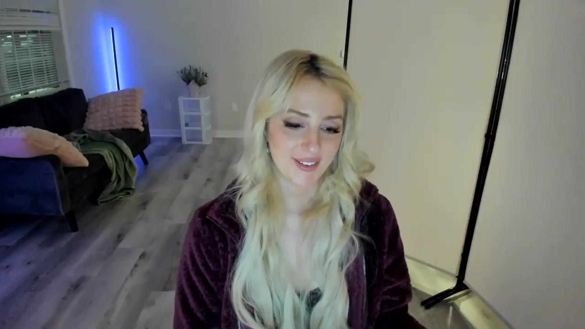 Gallery image thumbnail from Milk_Party's myfreecams stream on, 05/07/2024, 05:12 image 18 of 20