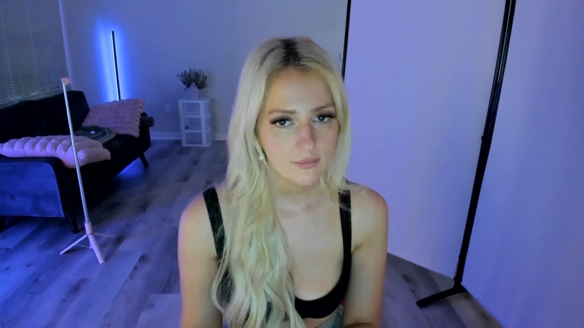 Gallery image thumbnail from Milk_Party's myfreecams stream on, 05/11/2024, 06:32 image 19 of 20