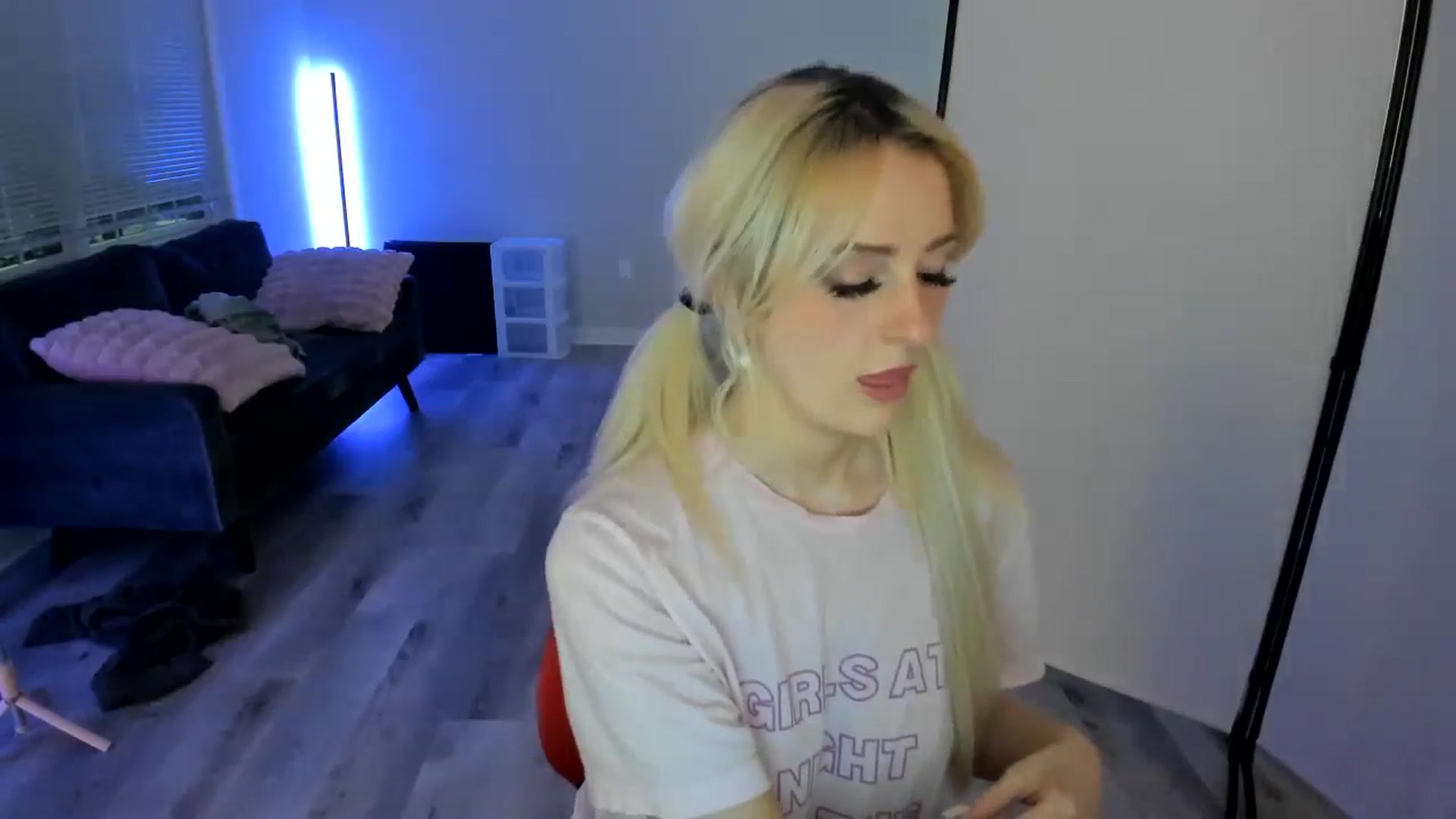 Gallery image thumbnail from Milk_Party's myfreecams stream on, 06/07/2024, 04:33 image 20 of 20