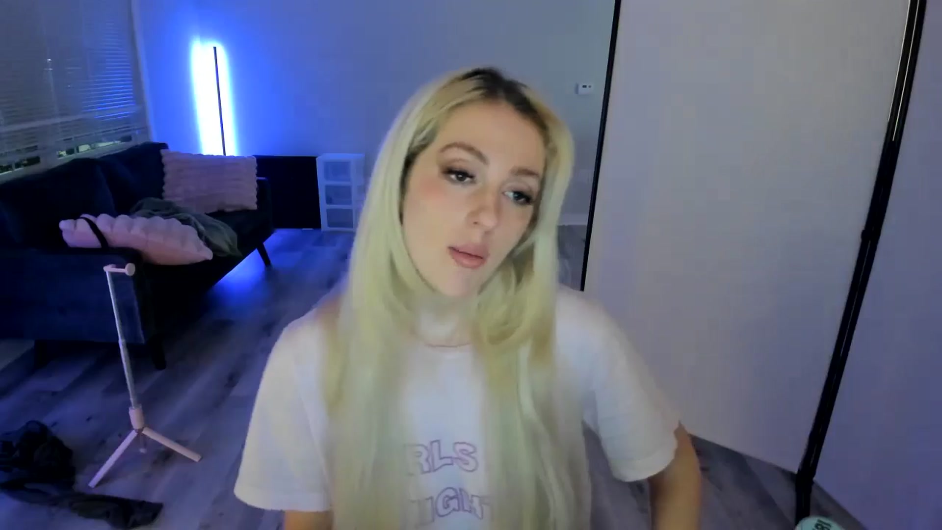 Gallery image thumbnail from Milk_Party's myfreecams stream on, 06/10/2024, 03:30 image 2 of 20