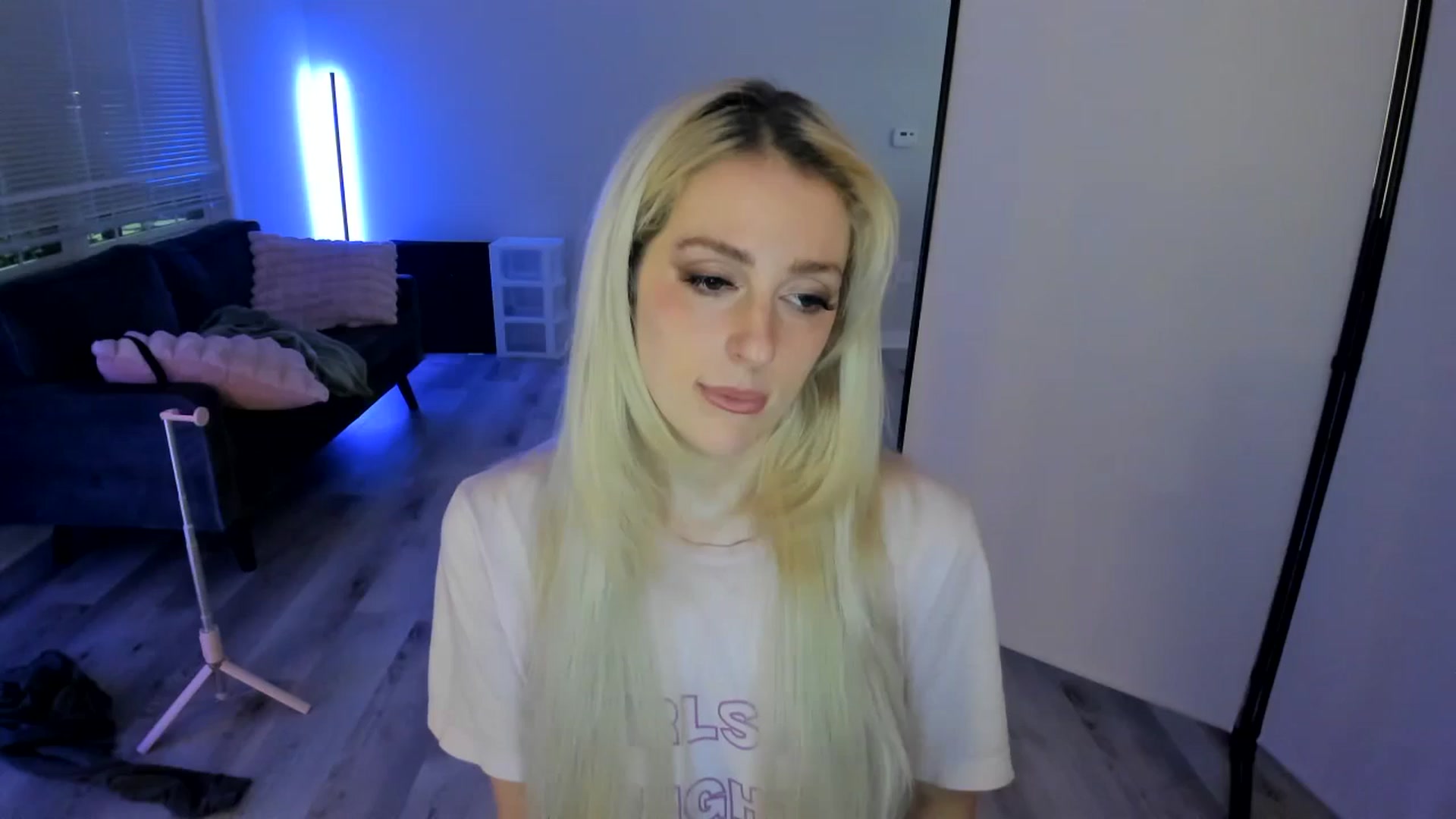 Gallery image thumbnail from Milk_Party's myfreecams stream on, 06/10/2024, 03:30 image 20 of 20