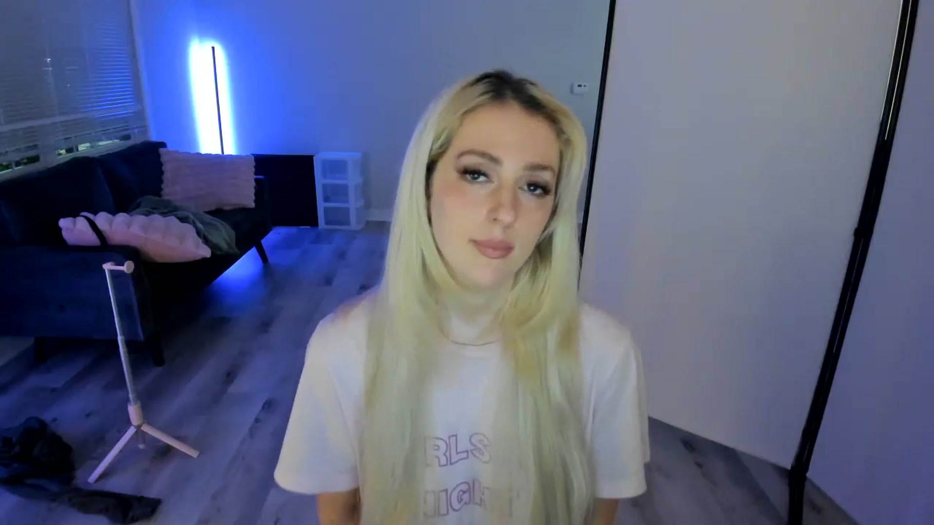 Gallery image thumbnail from Milk_Party's myfreecams stream on, 06/10/2024, 03:30 image 10 of 20