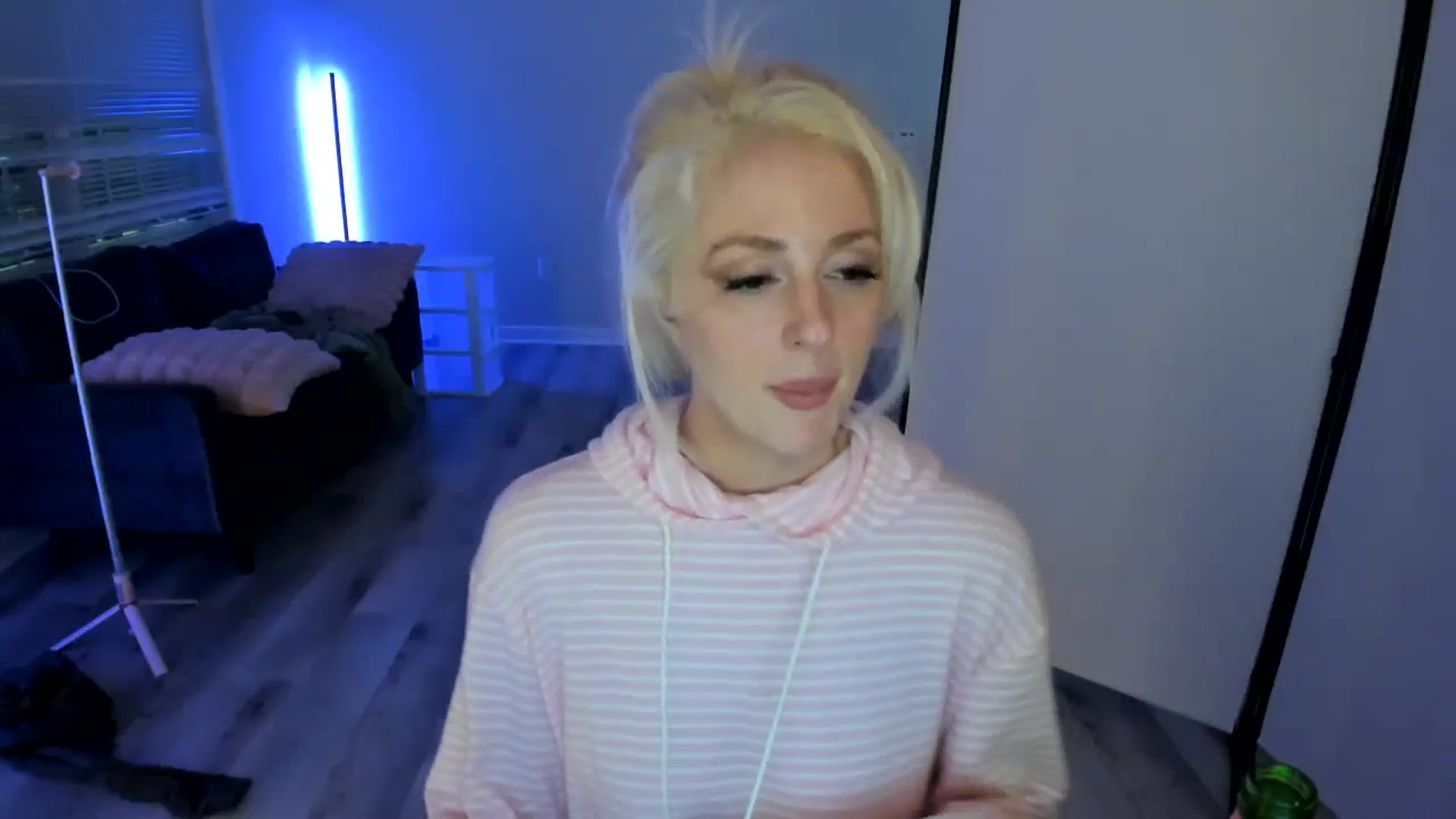 Gallery image thumbnail from Milk_Party's myfreecams stream on, 06/16/2024, 04:37 image 20 of 20