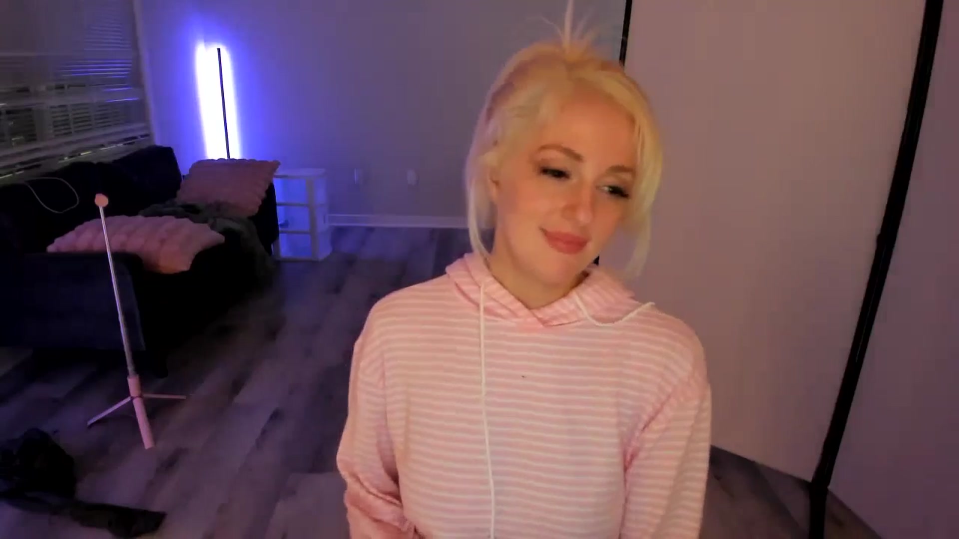 Gallery image thumbnail from Milk_Party's myfreecams stream on, 06/16/2024, 05:31 image 5 of 20