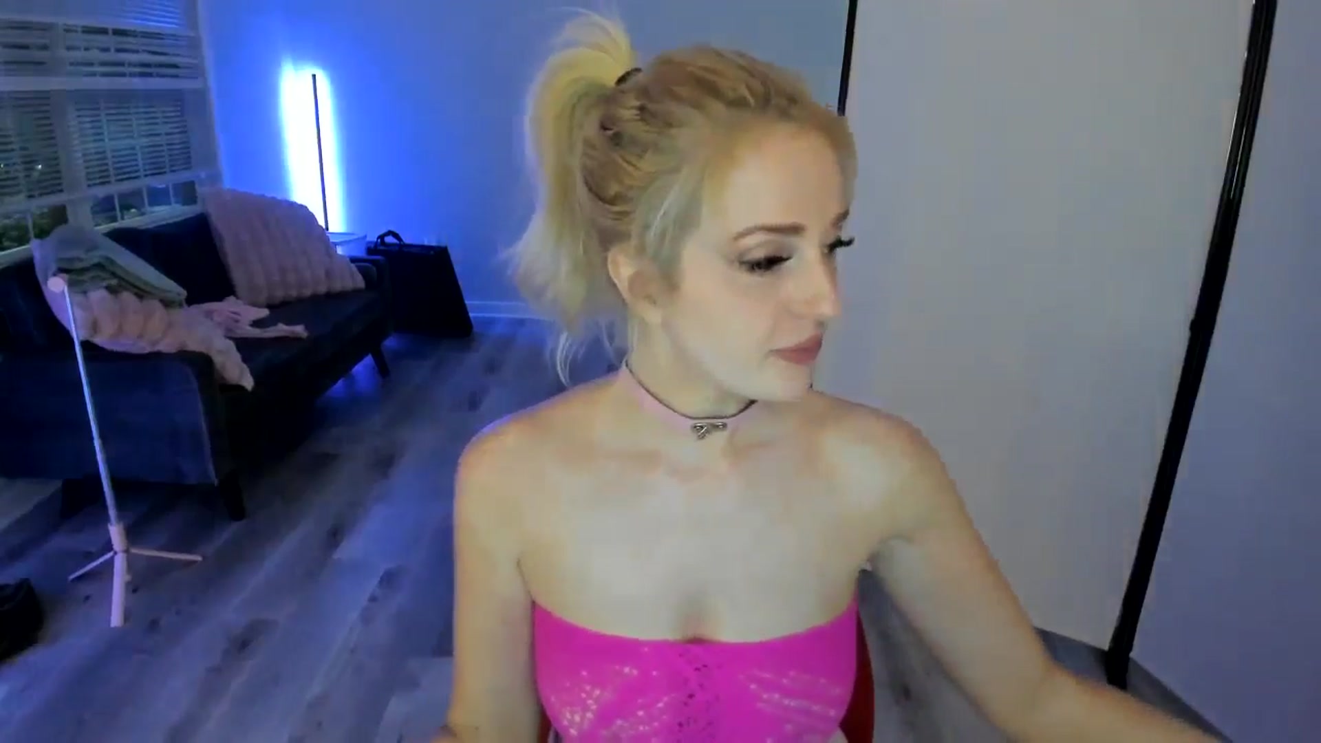Gallery image thumbnail from Milk_Party's myfreecams stream on, 06/27/2024, 03:51 image 8 of 20