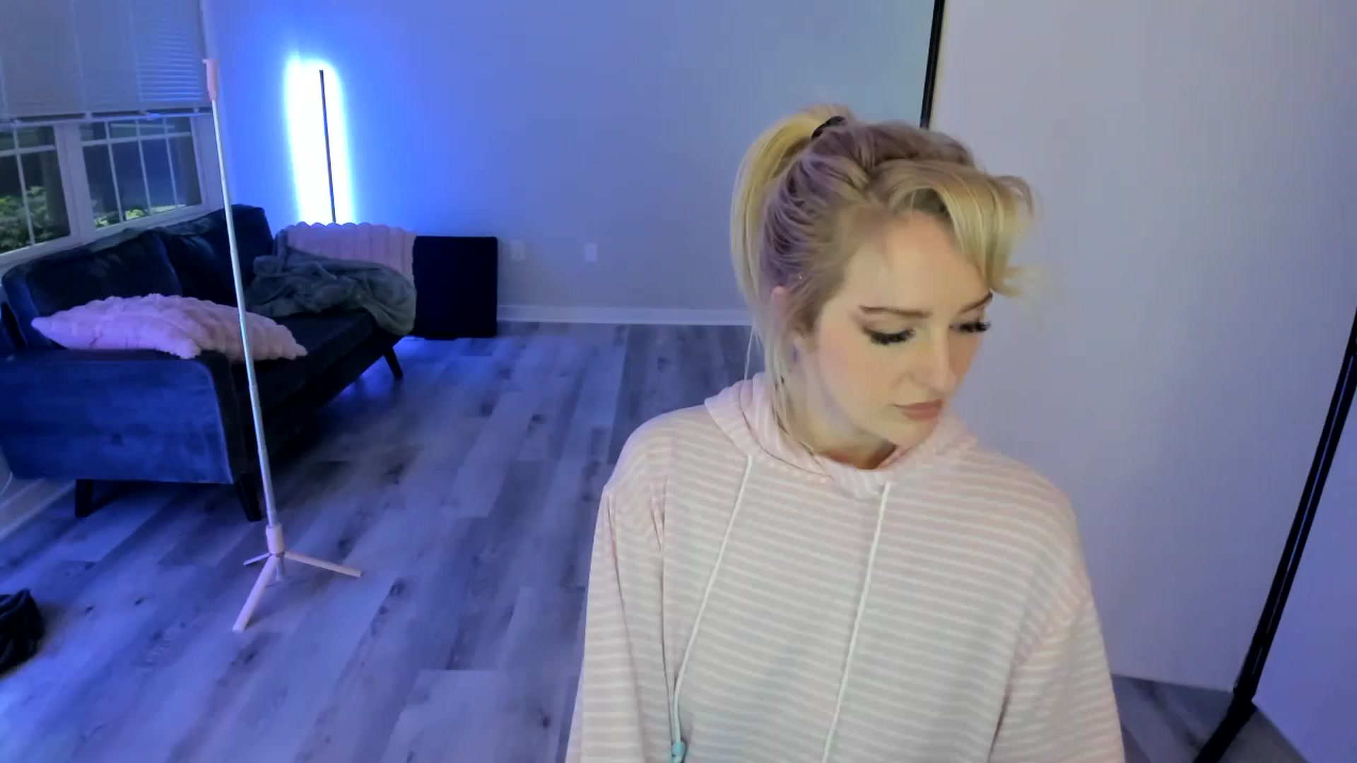 Gallery image thumbnail from Milk_Party's myfreecams stream on, 07/02/2024, 02:48 image 17 of 20