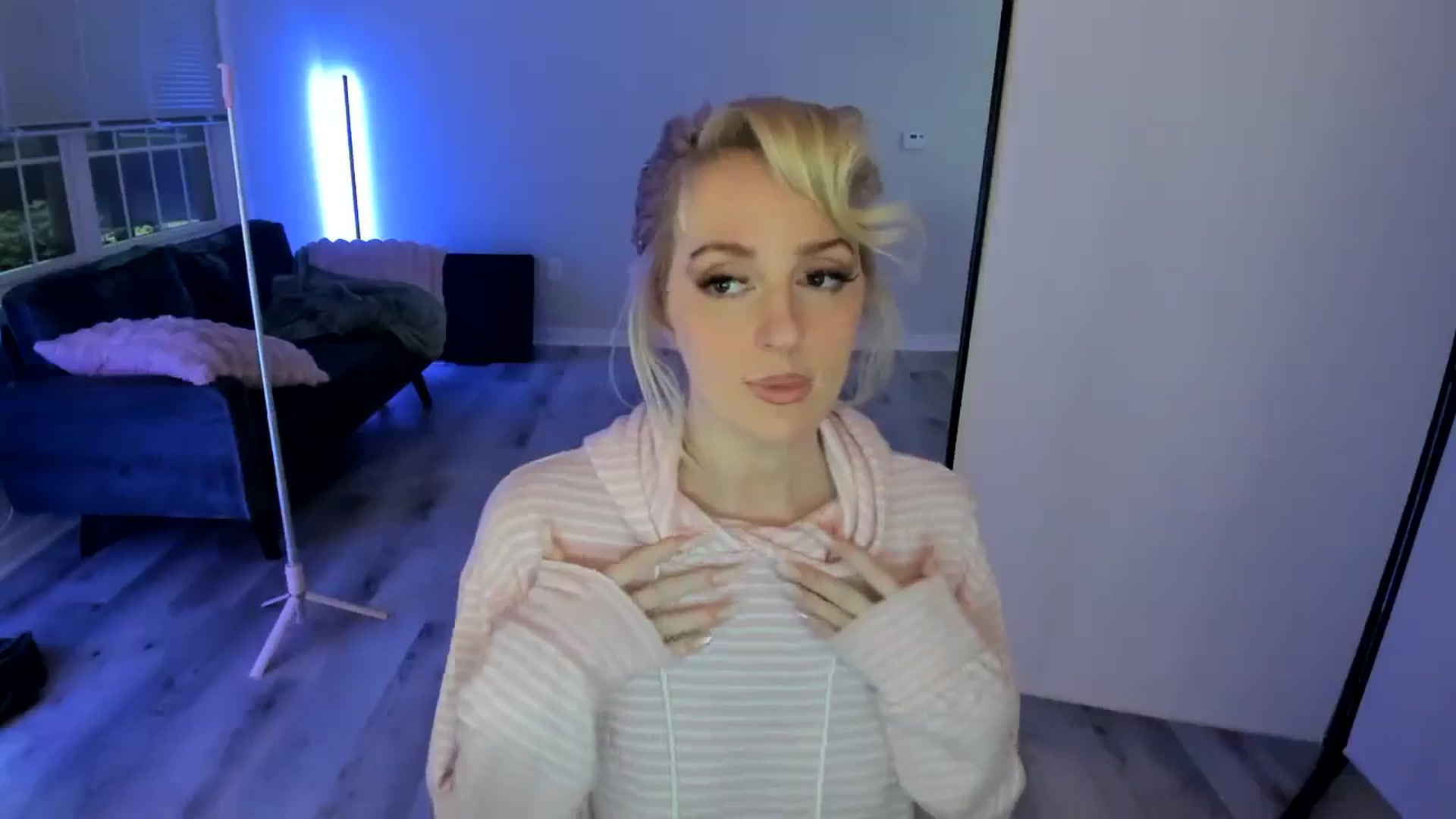 Gallery image thumbnail from Milk_Party's myfreecams stream on, 07/02/2024, 02:48 image 18 of 20