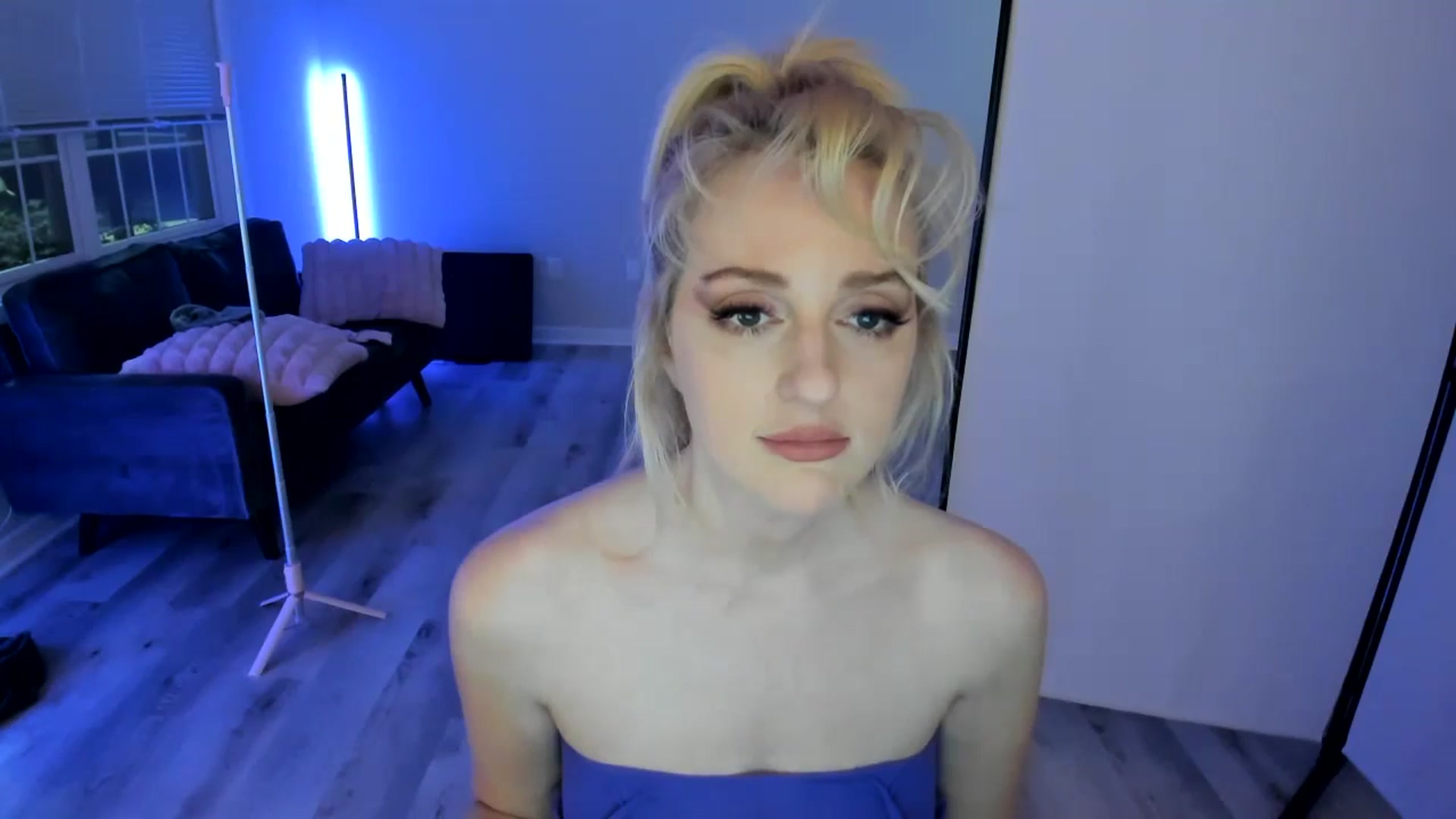 Gallery image thumbnail from Milk_Party's myfreecams stream on, 07/03/2024, 04:02 image 7 of 20