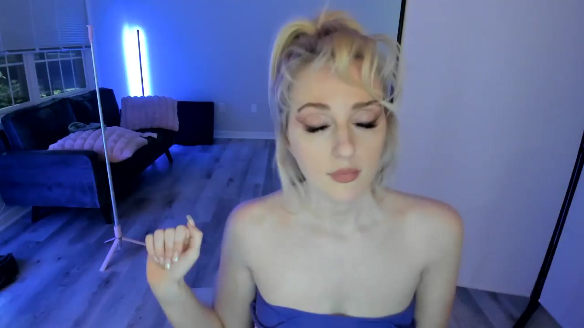 Gallery image thumbnail from Milk_Party's myfreecams stream on, 07/03/2024, 04:02 image 8 of 20