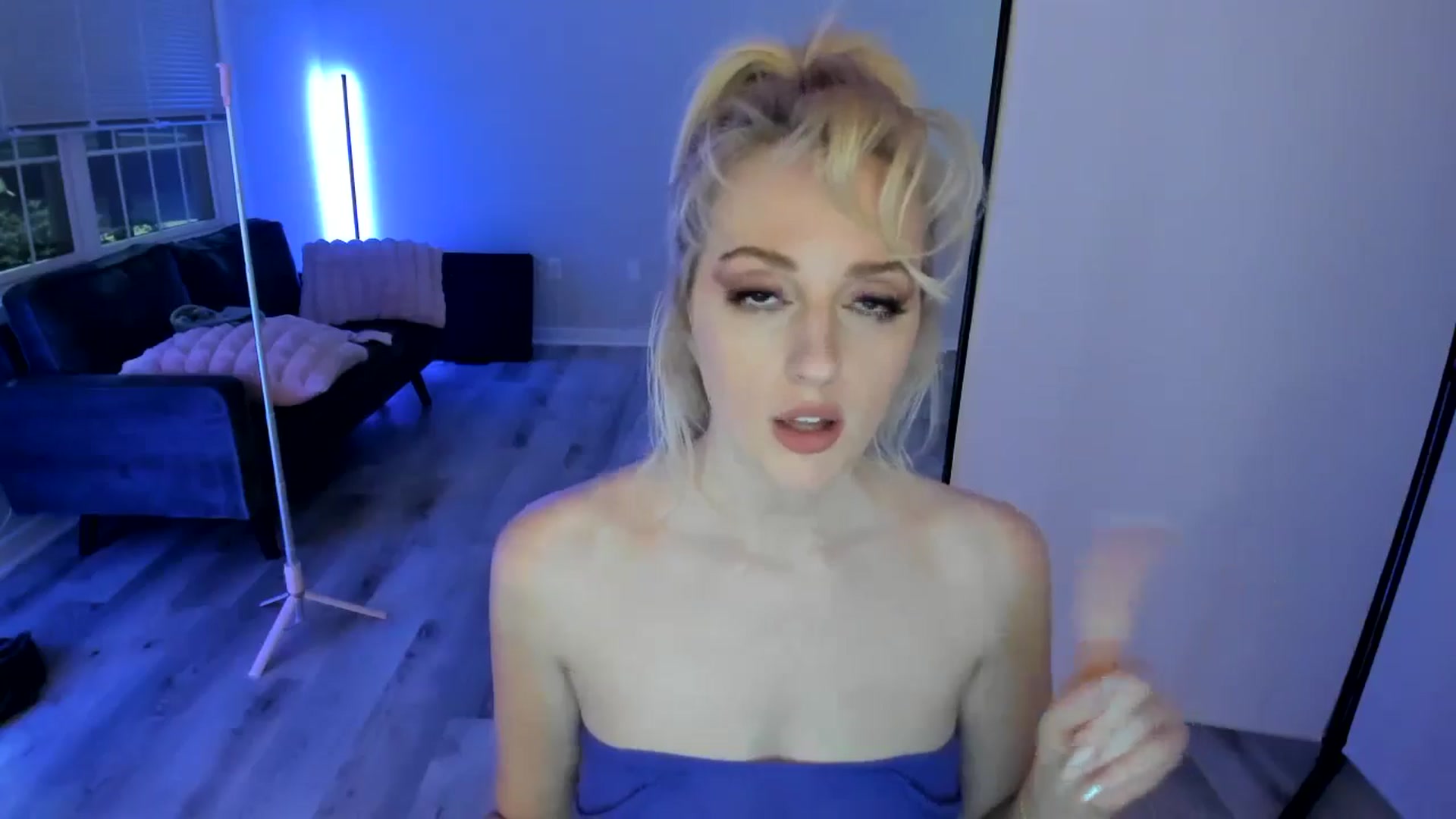 Gallery image thumbnail from Milk_Party's myfreecams stream on, 07/03/2024, 04:02 image 10 of 20
