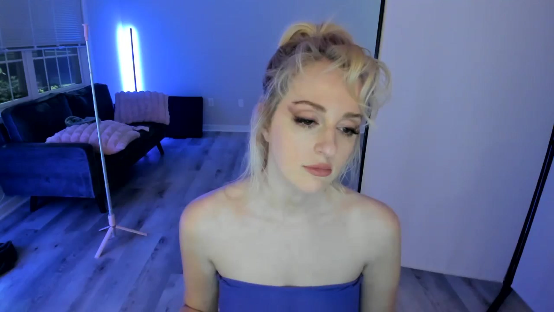 Gallery image thumbnail from Milk_Party's myfreecams stream on, 07/03/2024, 04:02 image 14 of 20