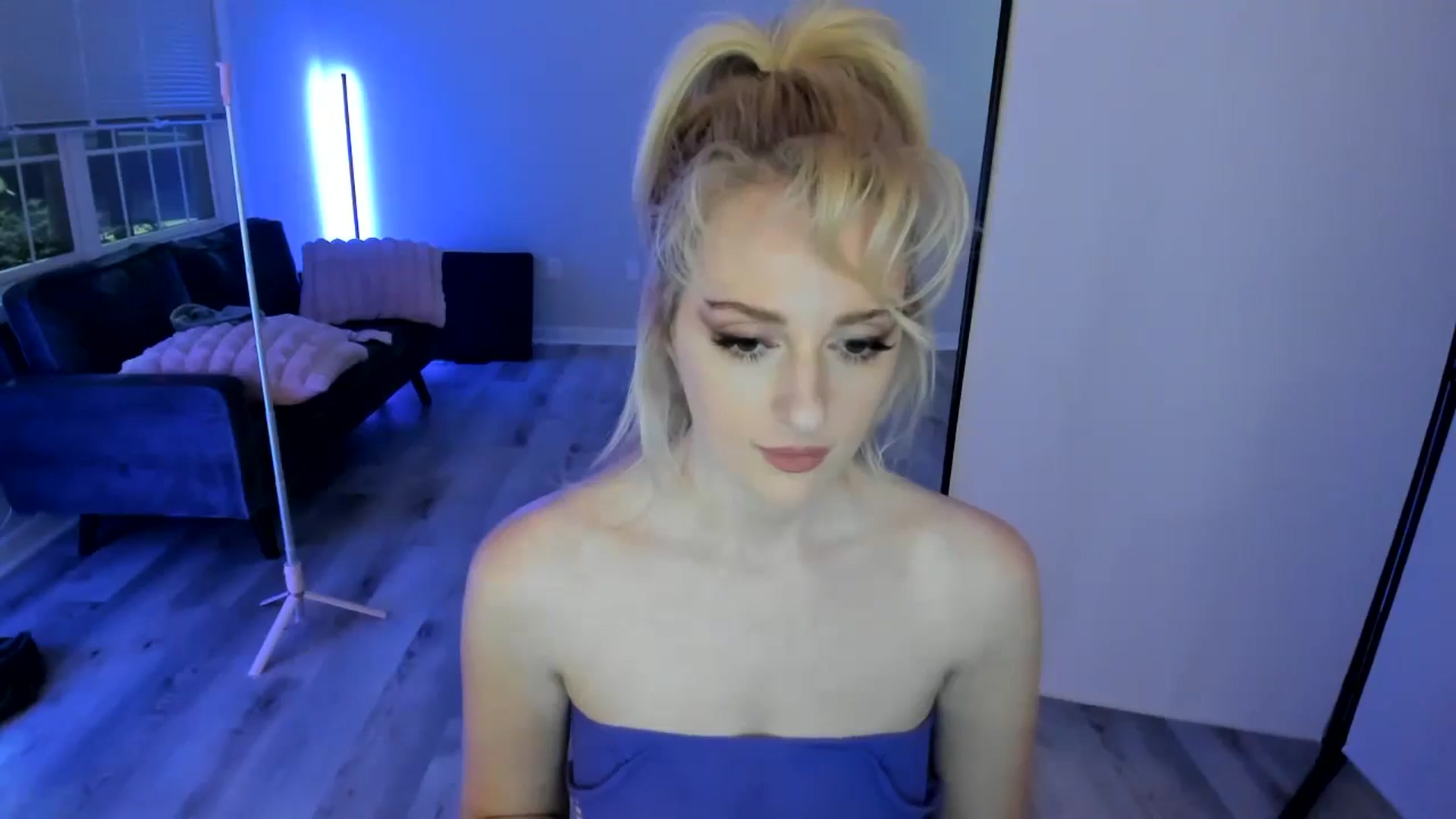 Gallery image thumbnail from Milk_Party's myfreecams stream on, 07/03/2024, 04:02 image 6 of 20