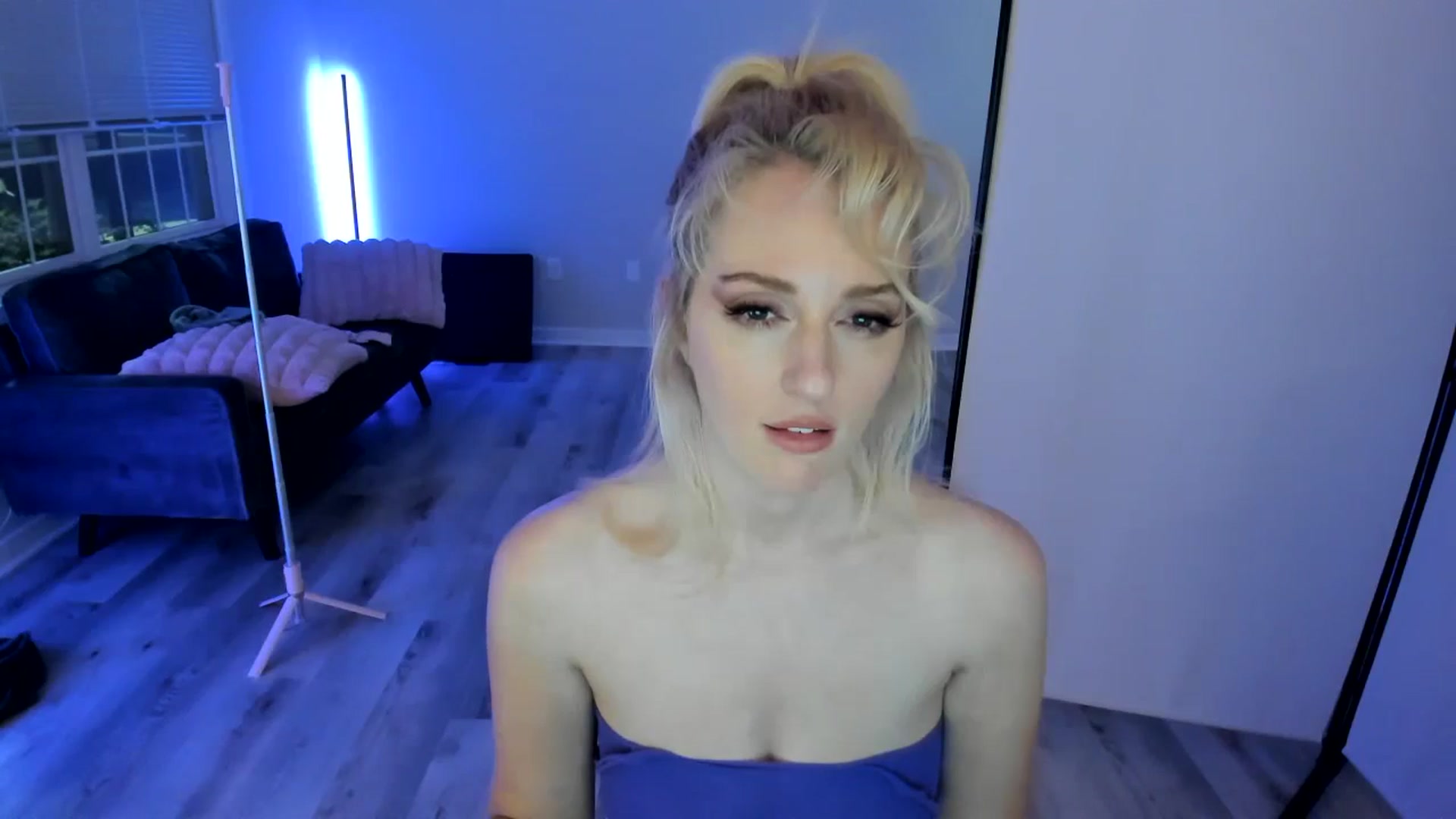Gallery image thumbnail from Milk_Party's myfreecams stream on, 07/03/2024, 04:58 image 19 of 20