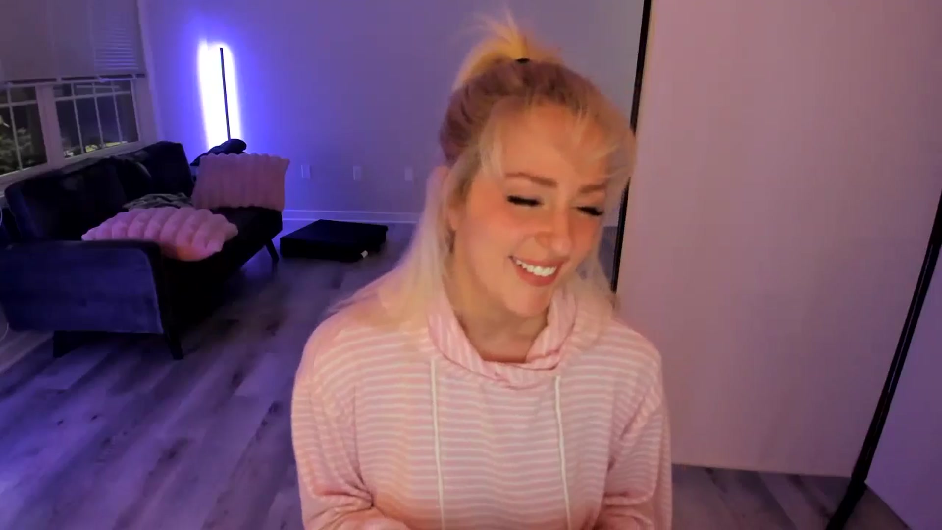Gallery image thumbnail from Milk_Party's myfreecams stream on, 07/04/2024, 02:33 image 7 of 20