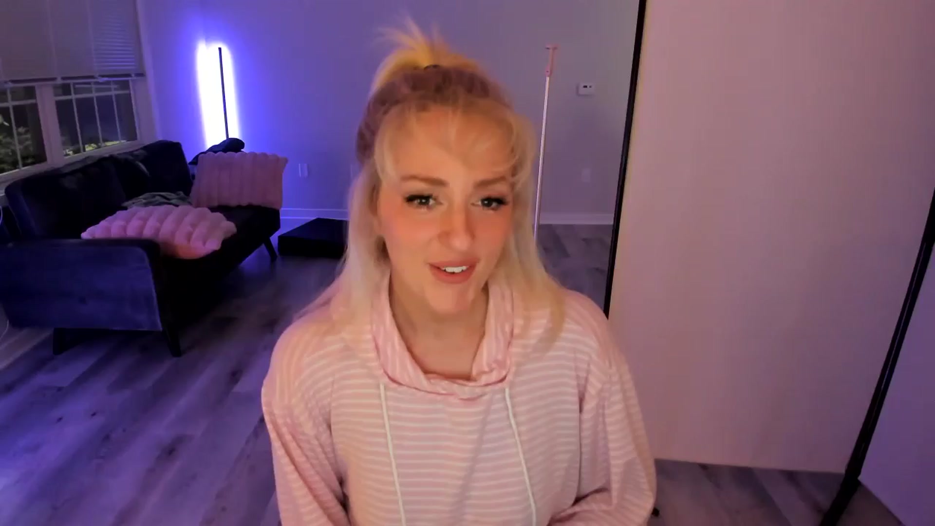 Gallery image thumbnail from Milk_Party's myfreecams stream on, 07/04/2024, 02:33 image 3 of 20