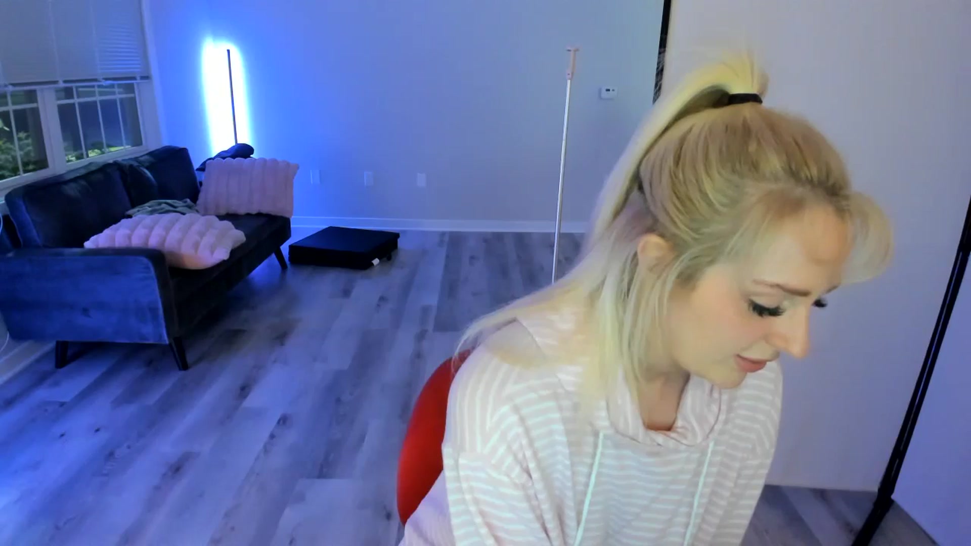 Gallery image thumbnail from Milk_Party's myfreecams stream on, 07/04/2024, 02:33 image 14 of 20