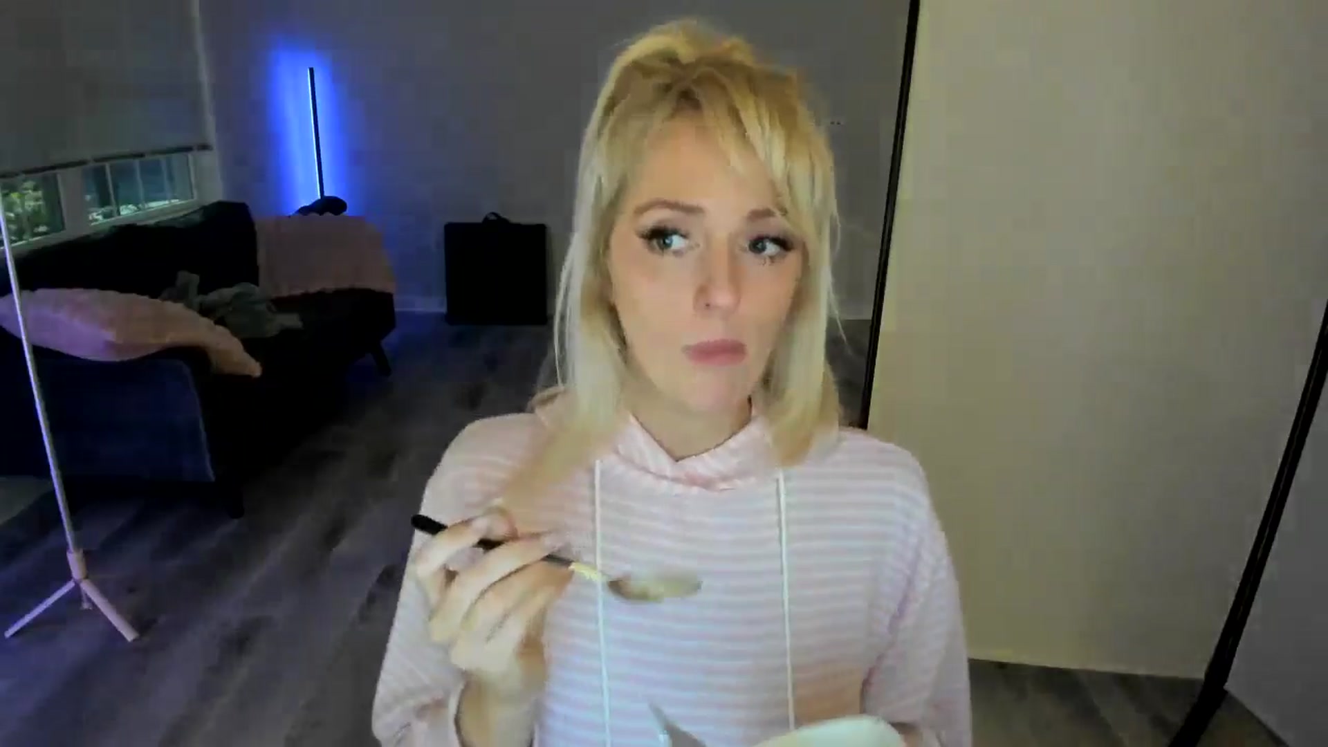 Gallery image thumbnail from Milk_Party's myfreecams stream on, 07/05/2024, 24:57 image 18 of 20