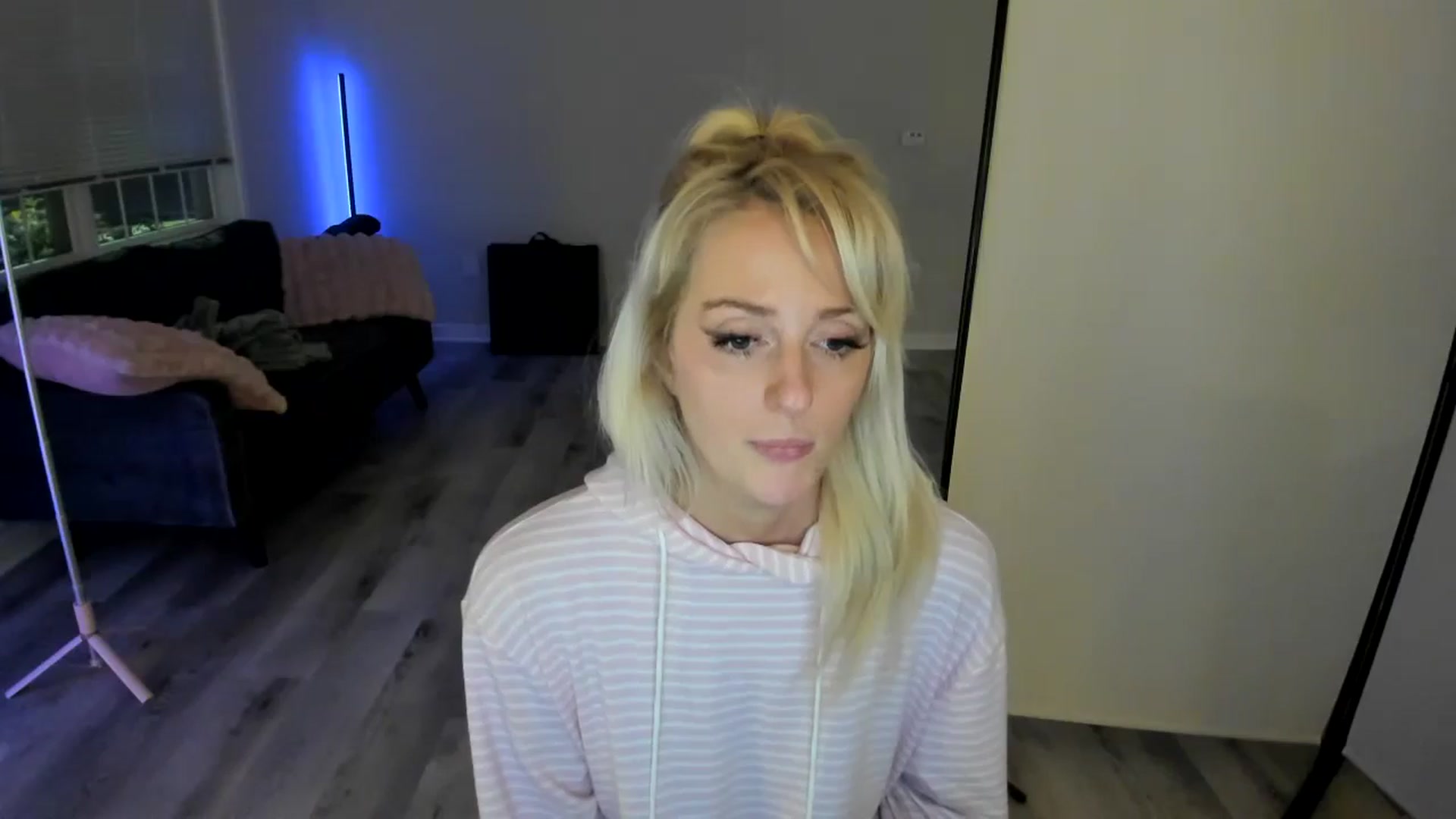 Gallery image thumbnail from Milk_Party's myfreecams stream on, 07/05/2024, 05:03 image 10 of 20