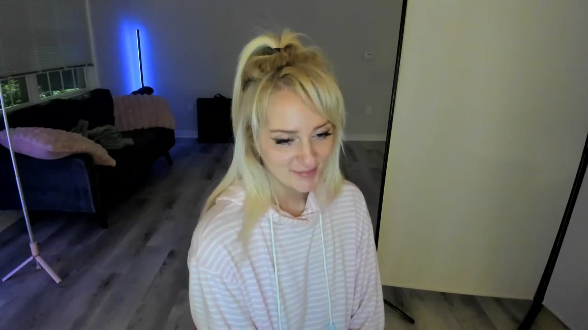 Gallery image thumbnail from Milk_Party's myfreecams stream on, 07/05/2024, 05:03 image 3 of 20