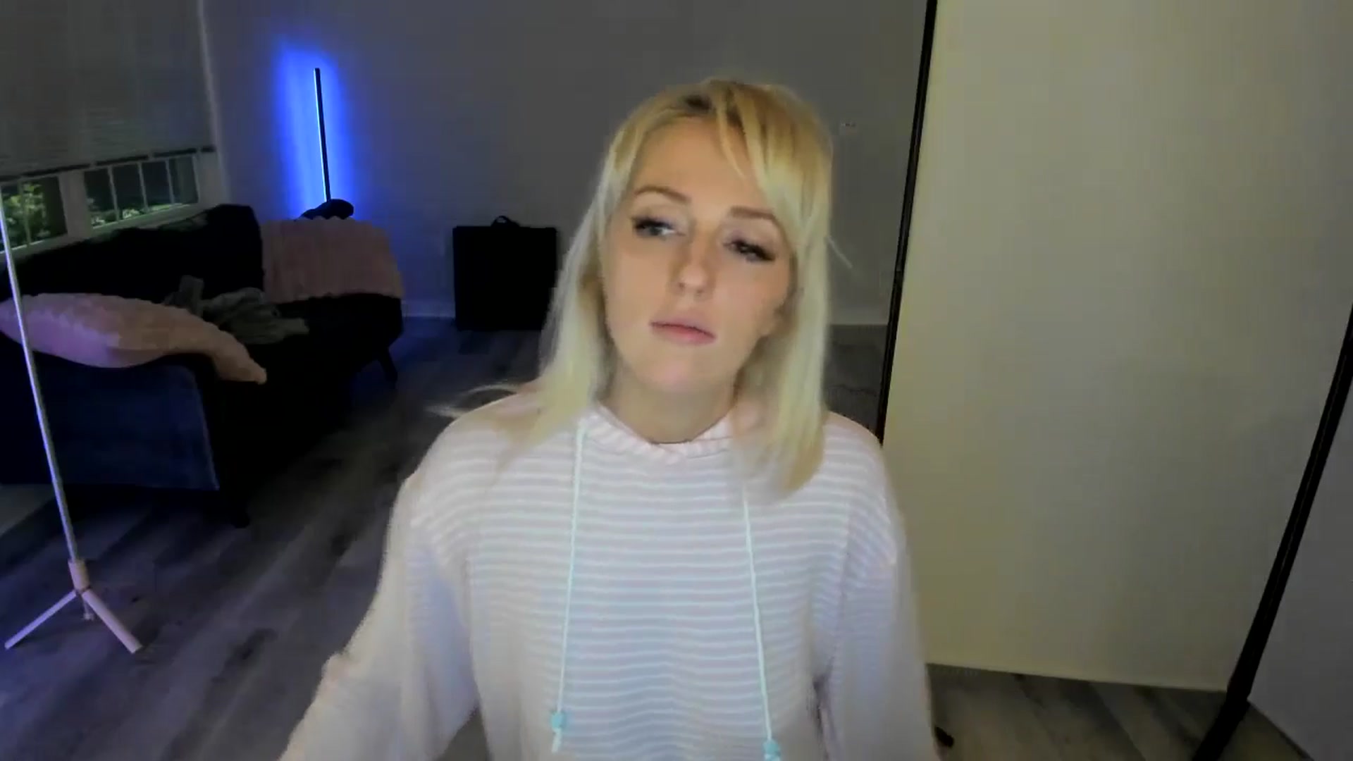 Gallery image thumbnail from Milk_Party's myfreecams stream on, 07/05/2024, 05:03 image 7 of 20