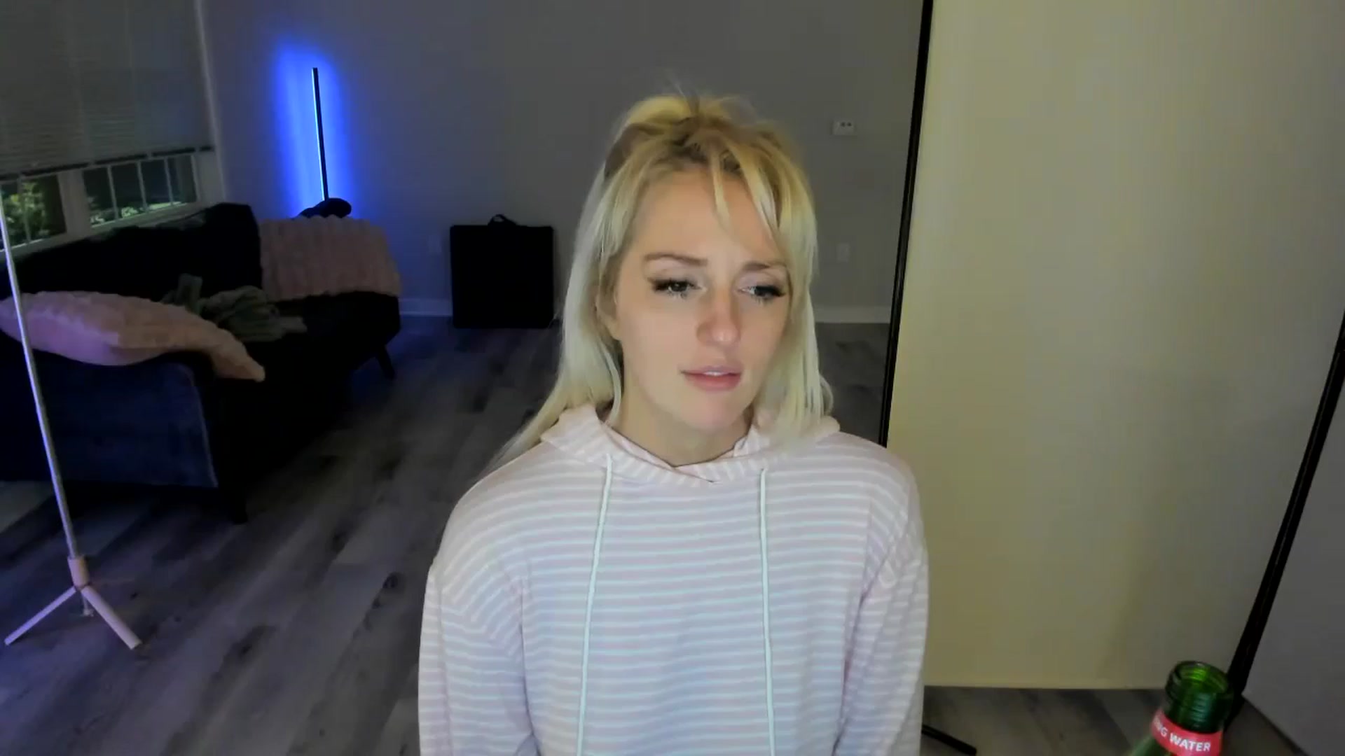 Gallery image thumbnail from Milk_Party's myfreecams stream on, 07/05/2024, 05:16 image 10 of 20