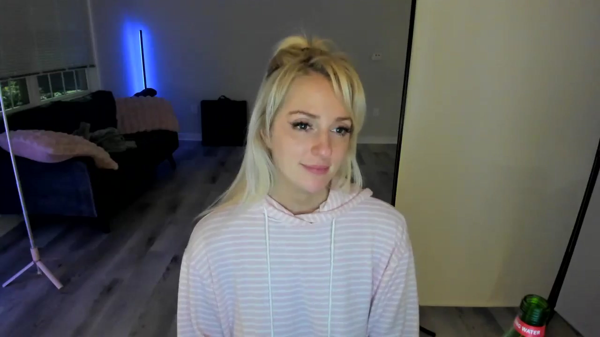 Gallery image thumbnail from Milk_Party's myfreecams stream on, 07/05/2024, 05:16 image 5 of 20