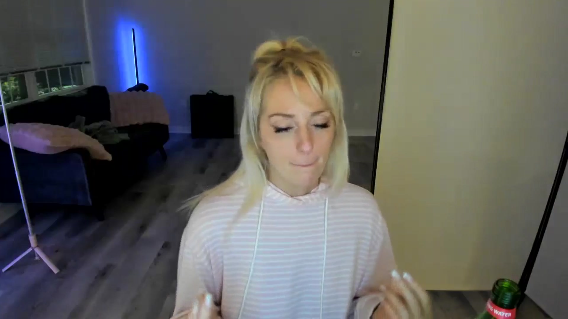 Gallery image thumbnail from Milk_Party's myfreecams stream on, 07/05/2024, 06:29 image 3 of 20