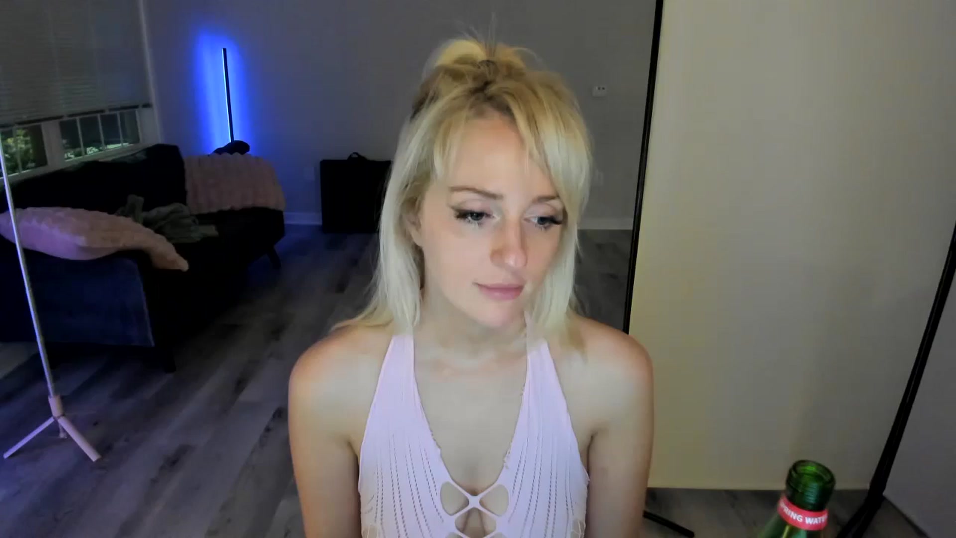 Gallery image thumbnail from Milk_Party's myfreecams stream on, 07/05/2024, 06:29 image 10 of 20