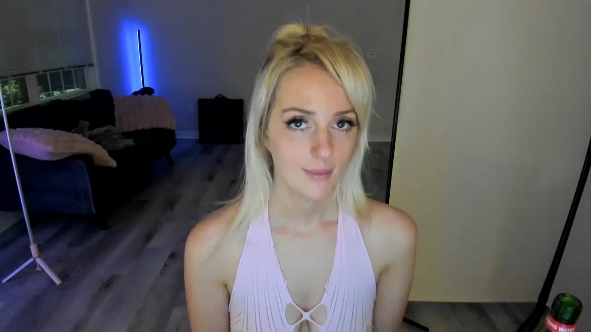 Gallery image thumbnail from Milk_Party's myfreecams stream on, 07/05/2024, 06:29 image 16 of 20