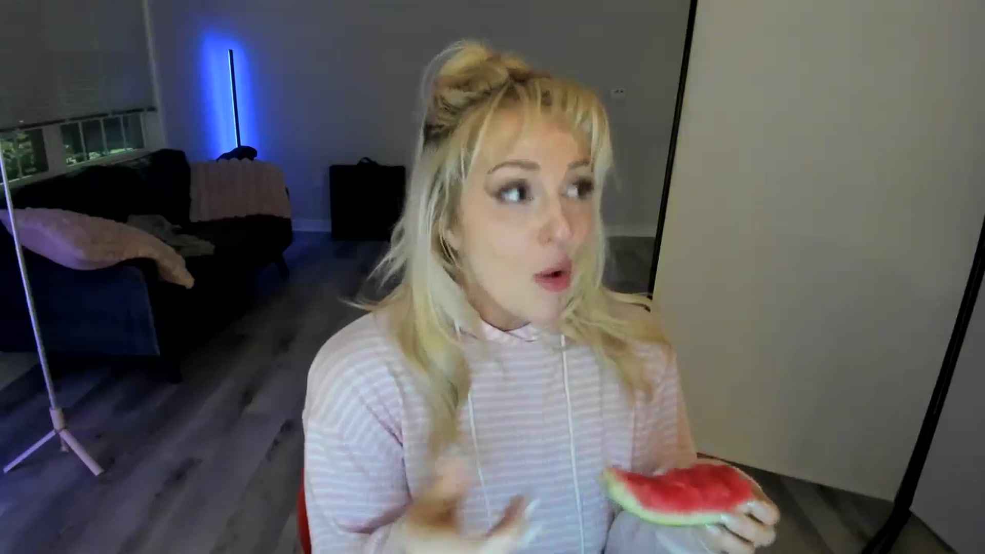 Gallery image thumbnail from Milk_Party's myfreecams stream on, 07/07/2024, 03:08 image 6 of 20