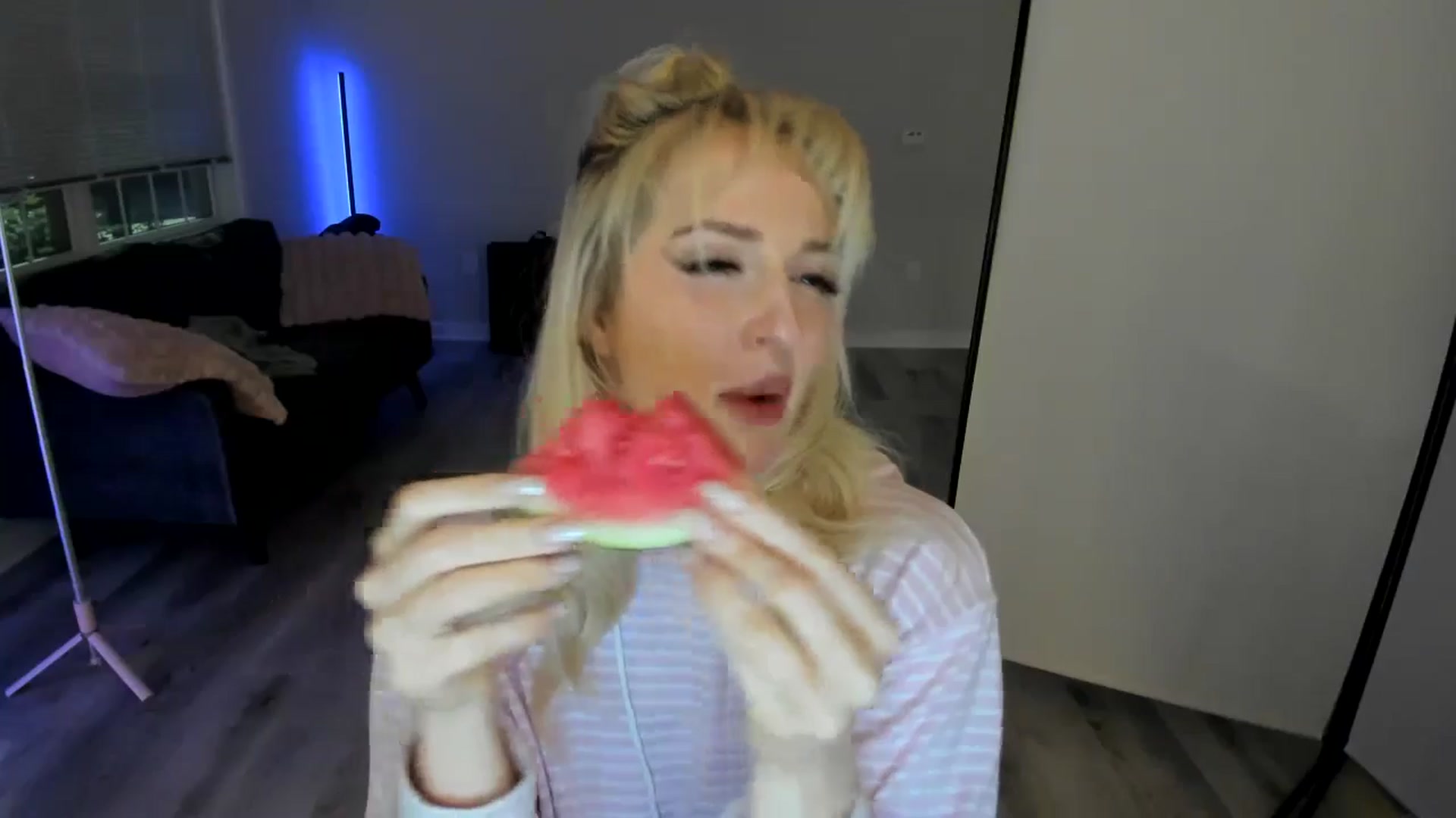 Gallery image thumbnail from Milk_Party's myfreecams stream on, 07/07/2024, 03:08 image 10 of 20