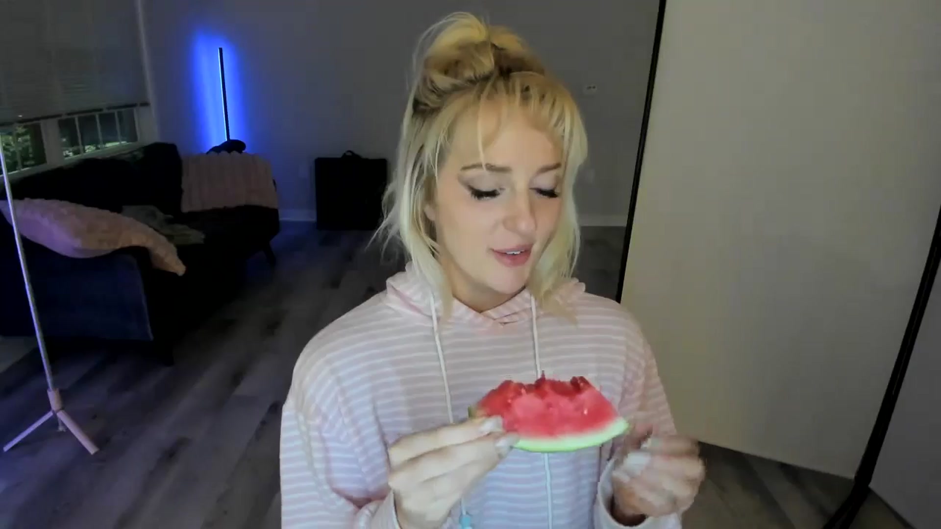 Gallery image thumbnail from Milk_Party's myfreecams stream on, 07/07/2024, 03:08 image 3 of 20