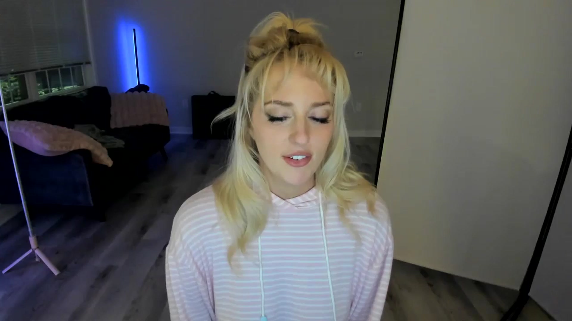 Gallery image thumbnail from Milk_Party's myfreecams stream on, 07/07/2024, 03:08 image 20 of 20