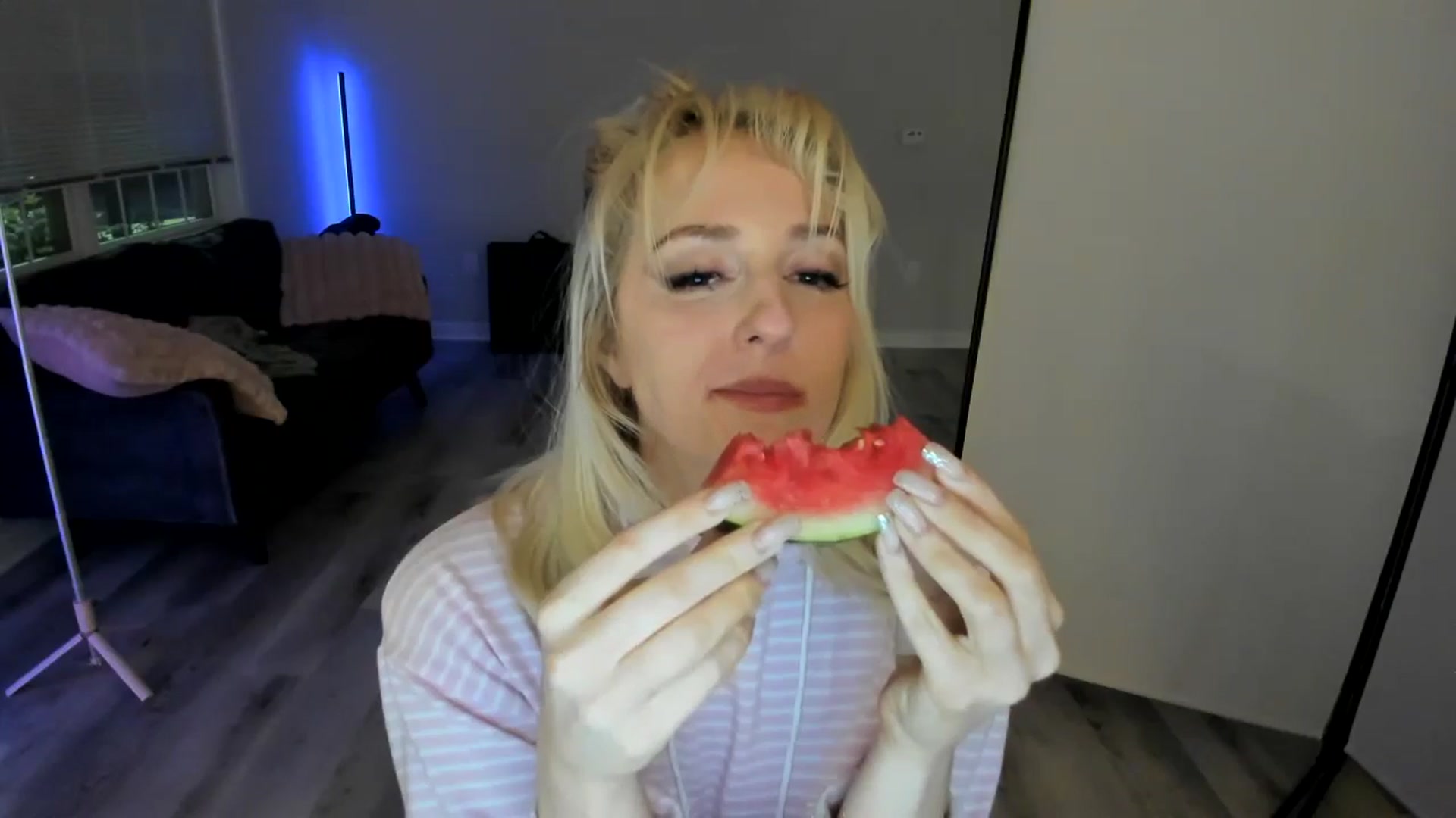 Gallery image thumbnail from Milk_Party's myfreecams stream on, 07/07/2024, 03:08 image 11 of 20