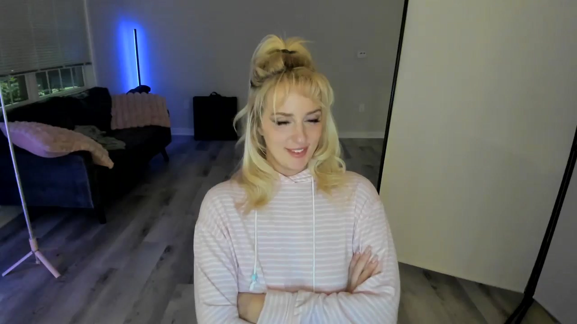 Gallery image thumbnail from Milk_Party's myfreecams stream on, 07/07/2024, 03:54 image 10 of 20