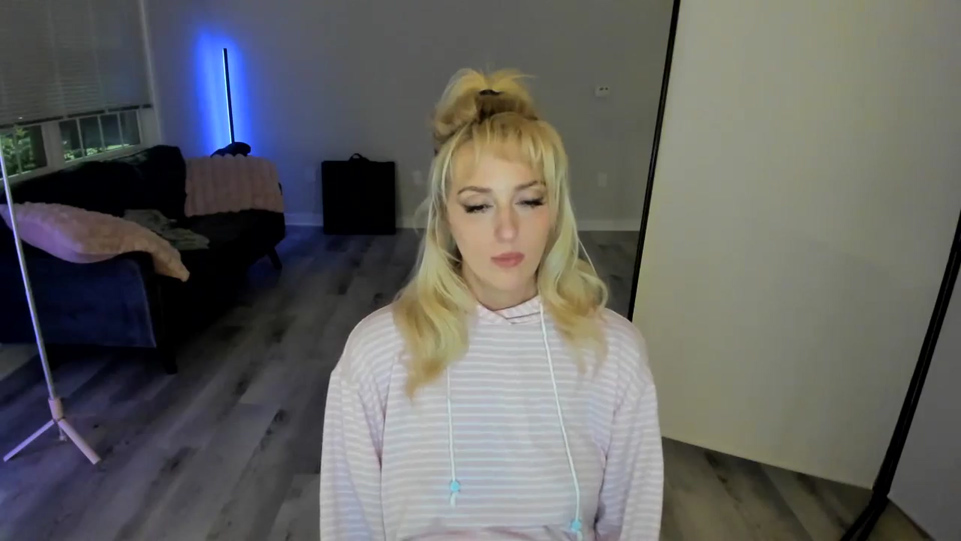 Gallery image thumbnail from Milk_Party's myfreecams stream on, 07/07/2024, 03:54 image 17 of 20