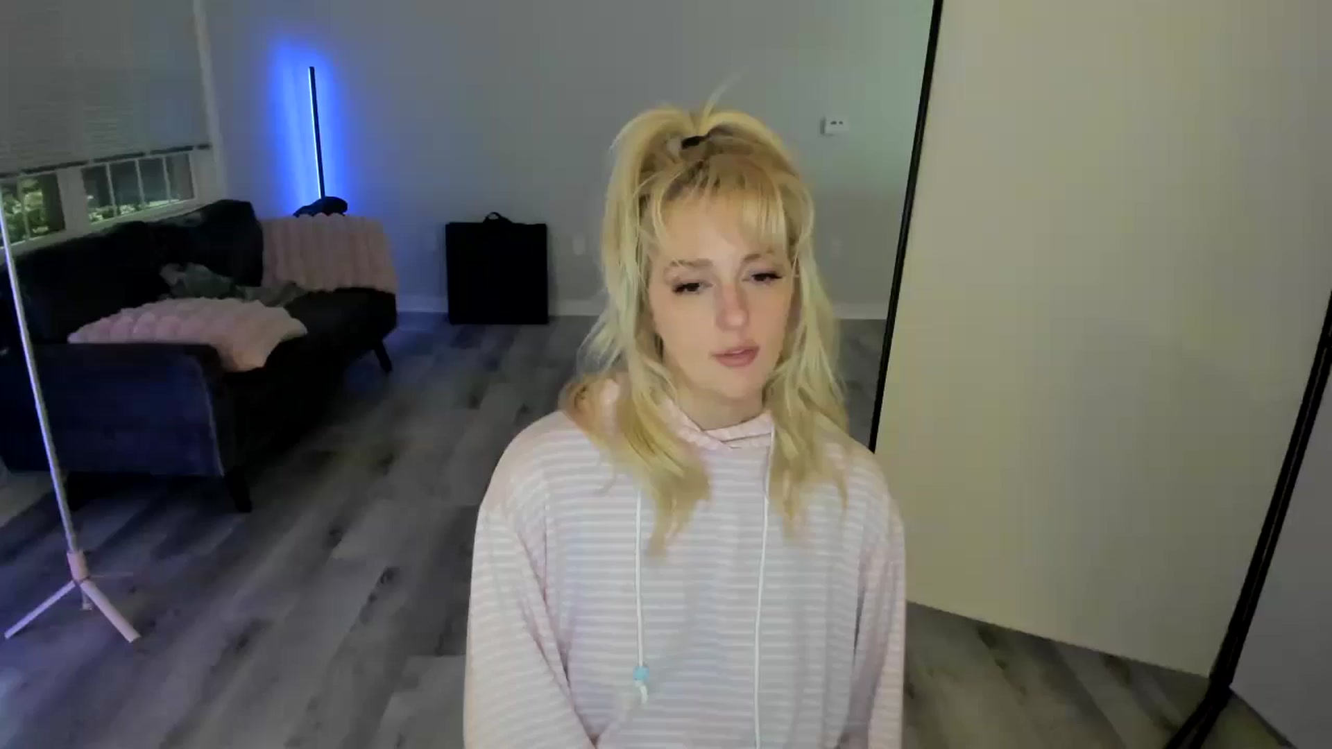 Gallery image thumbnail from Milk_Party's myfreecams stream on, 07/08/2024, 04:19 image 5 of 20