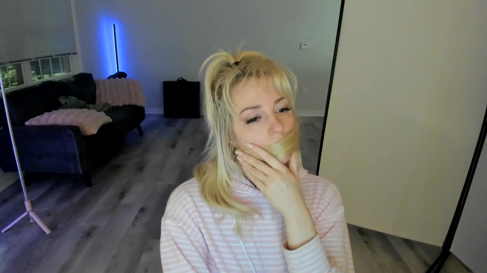 Gallery image thumbnail from Milk_Party's myfreecams stream on, 07/08/2024, 04:19 image 3 of 20