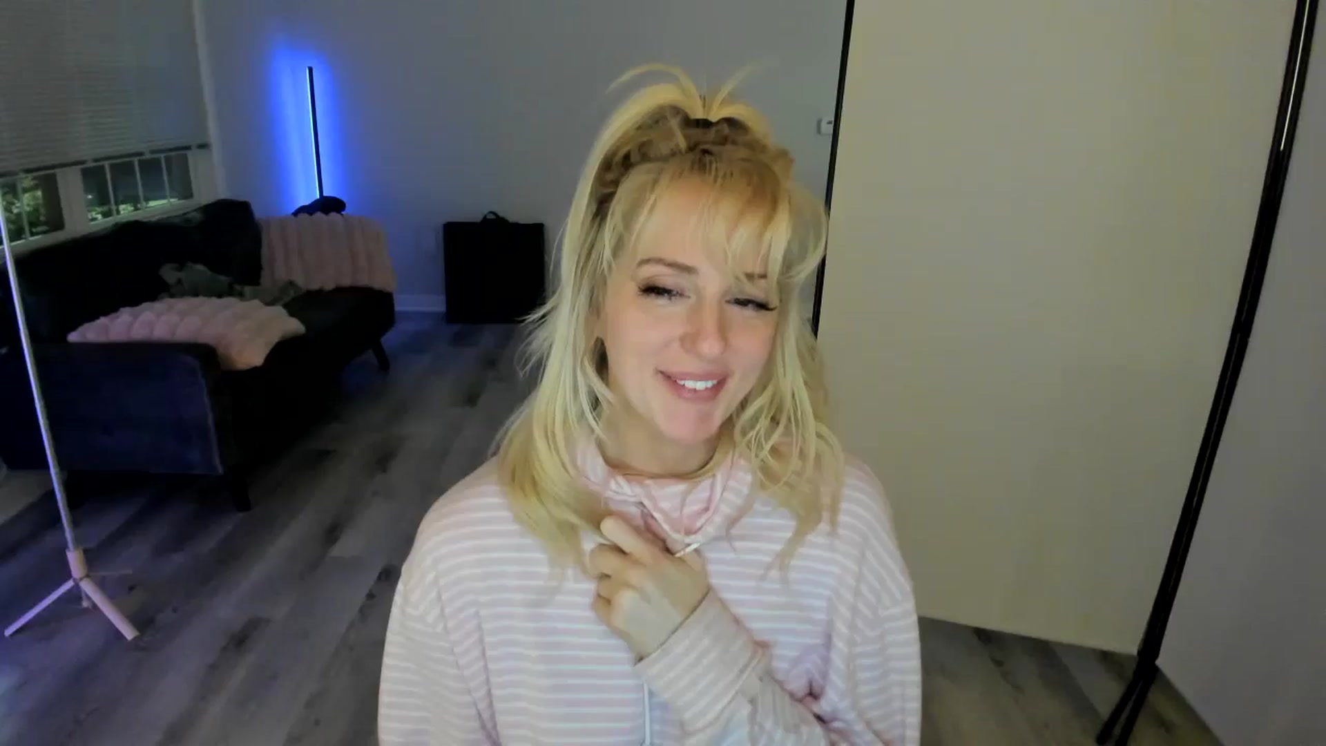 Gallery image thumbnail from Milk_Party's myfreecams stream on, 07/08/2024, 04:19 image 19 of 20