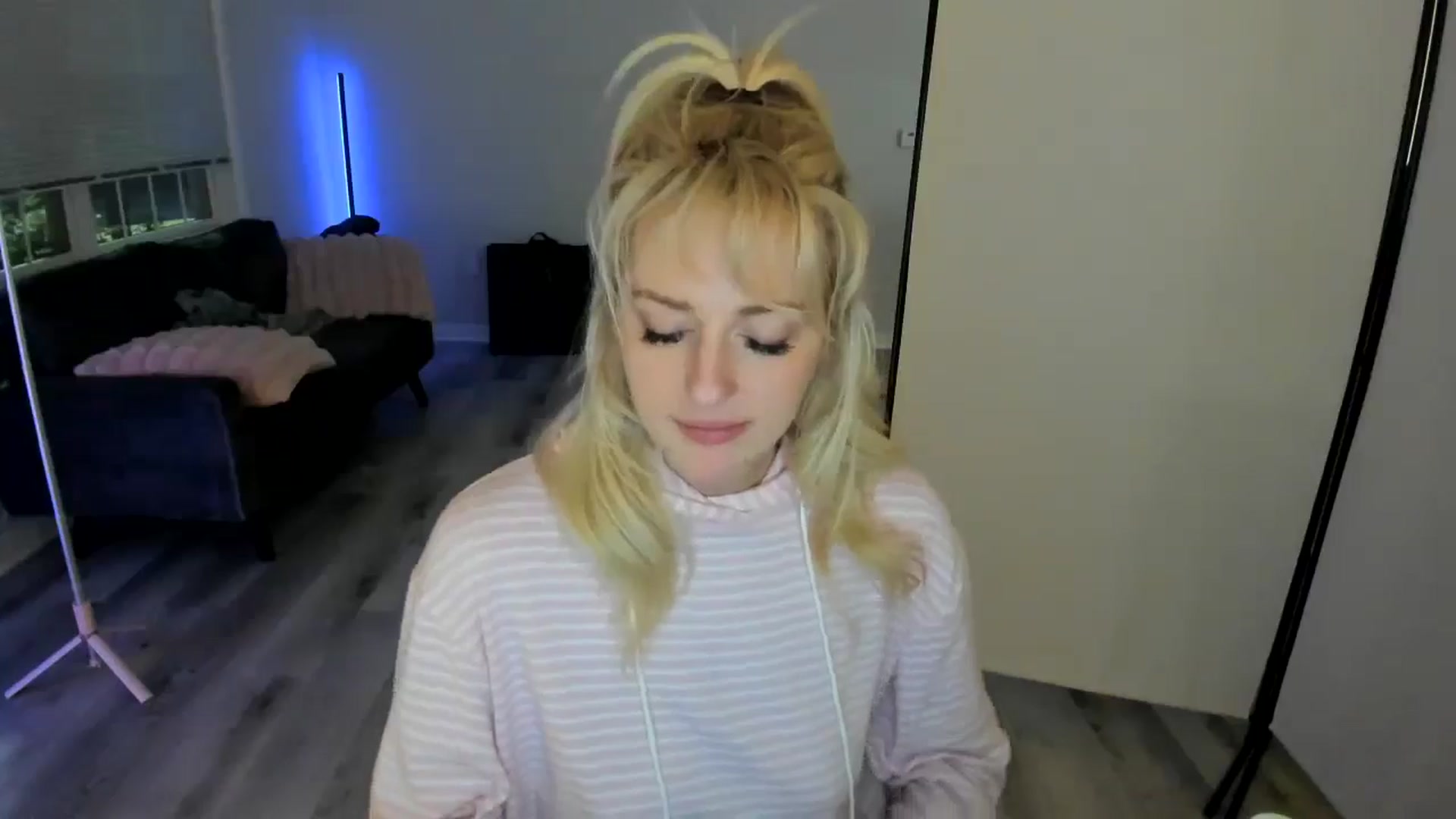 Gallery image thumbnail from Milk_Party's myfreecams stream on, 07/08/2024, 04:19 image 14 of 20