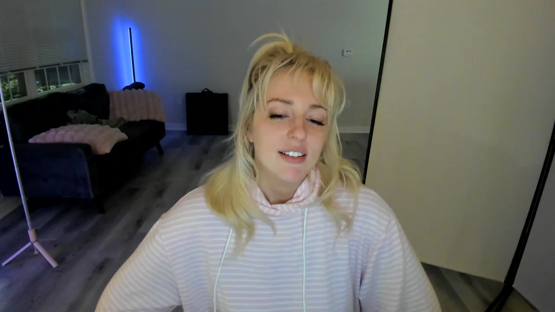 Gallery image thumbnail from Milk_Party's myfreecams stream on, 07/08/2024, 04:19 image 11 of 20