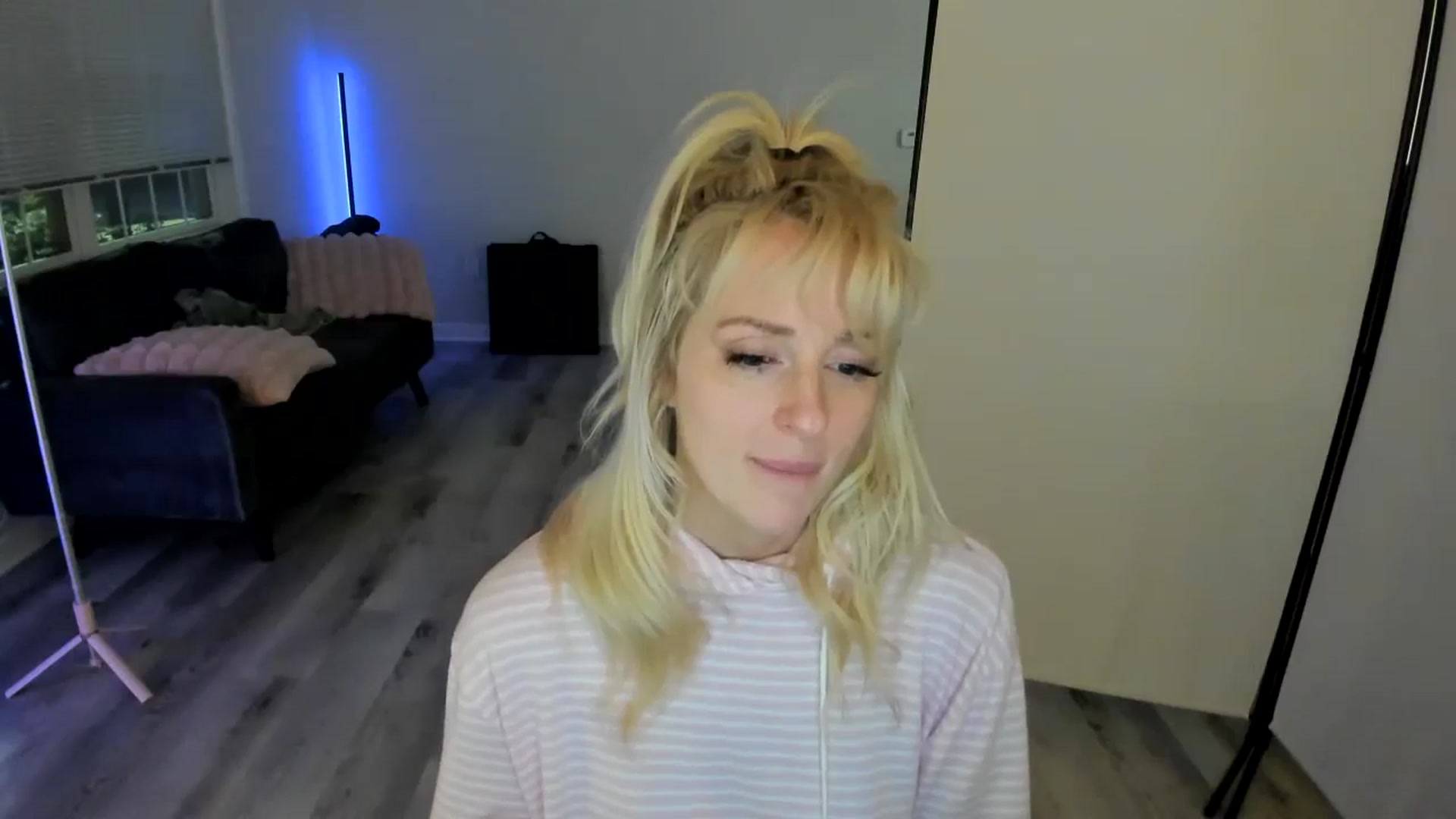 Gallery image thumbnail from Milk_Party's myfreecams stream on, 07/08/2024, 05:43 image 17 of 20