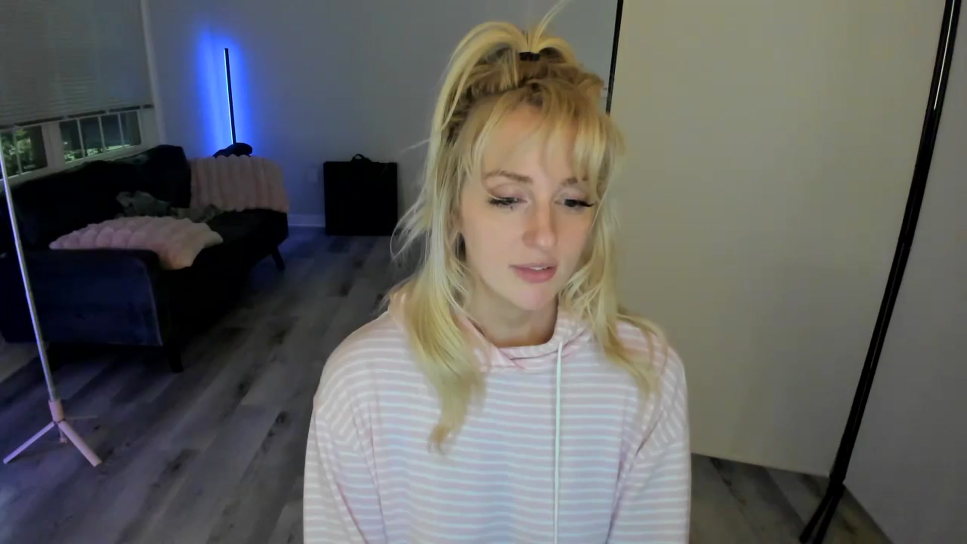 Gallery image thumbnail from Milk_Party's myfreecams stream on, 07/08/2024, 05:43 image 6 of 20