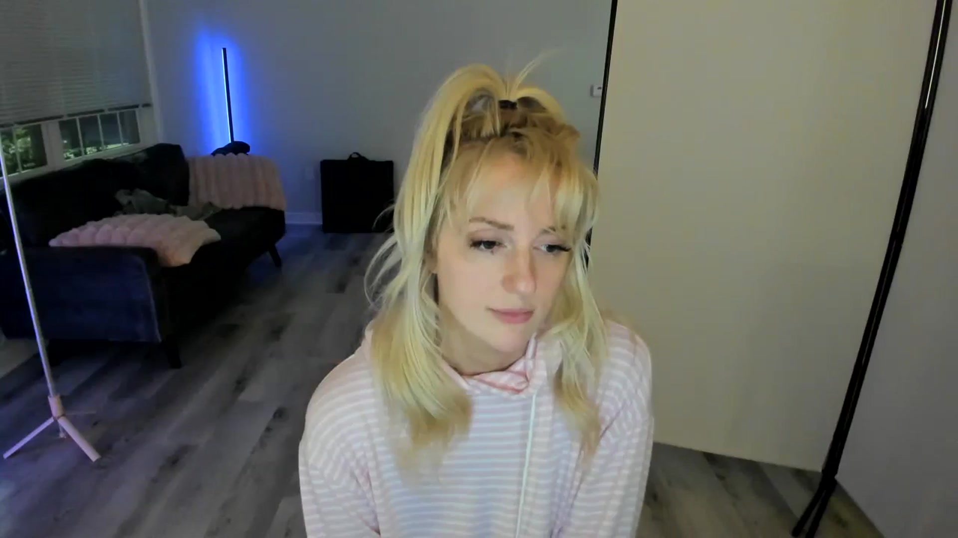 Gallery image thumbnail from Milk_Party's myfreecams stream on, 07/08/2024, 05:43 image 14 of 20