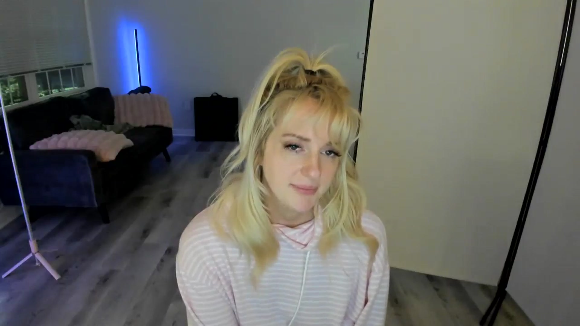 Gallery image thumbnail from Milk_Party's myfreecams stream on, 07/08/2024, 05:43 image 19 of 20