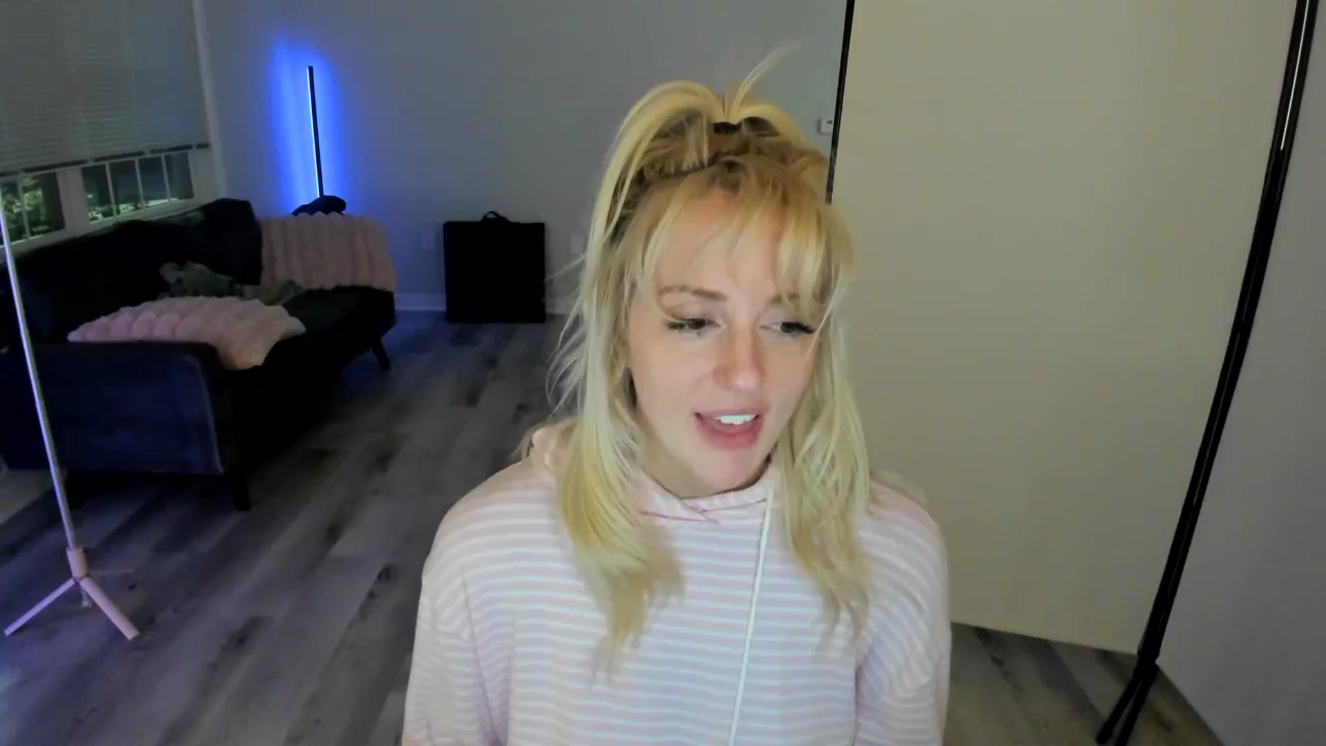 Gallery image thumbnail from Milk_Party's myfreecams stream on, 07/08/2024, 05:43 image 5 of 20