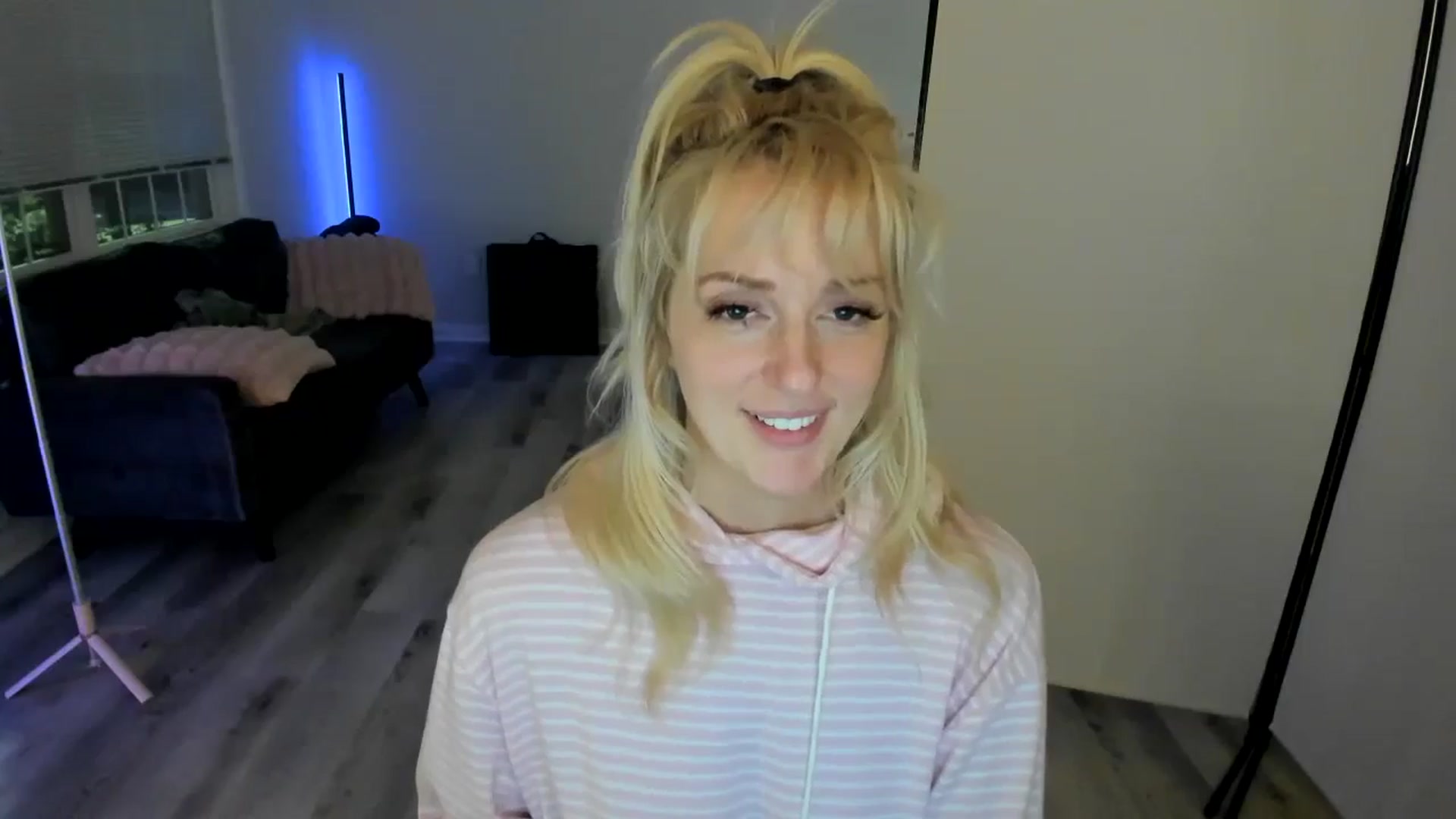 Gallery image thumbnail from Milk_Party's myfreecams stream on, 07/08/2024, 05:43 image 20 of 20