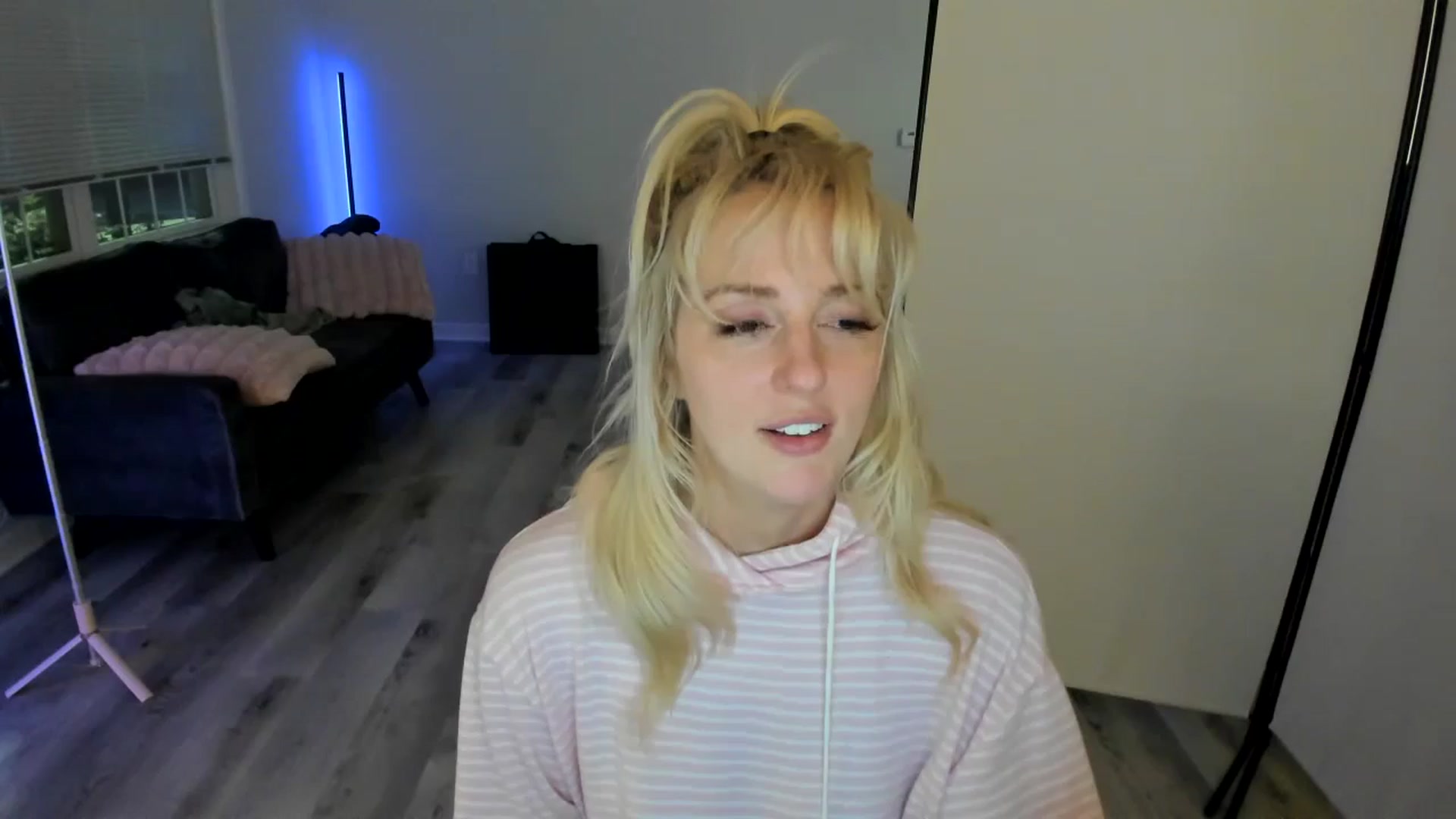 Gallery image thumbnail from Milk_Party's myfreecams stream on, 07/08/2024, 05:43 image 7 of 20